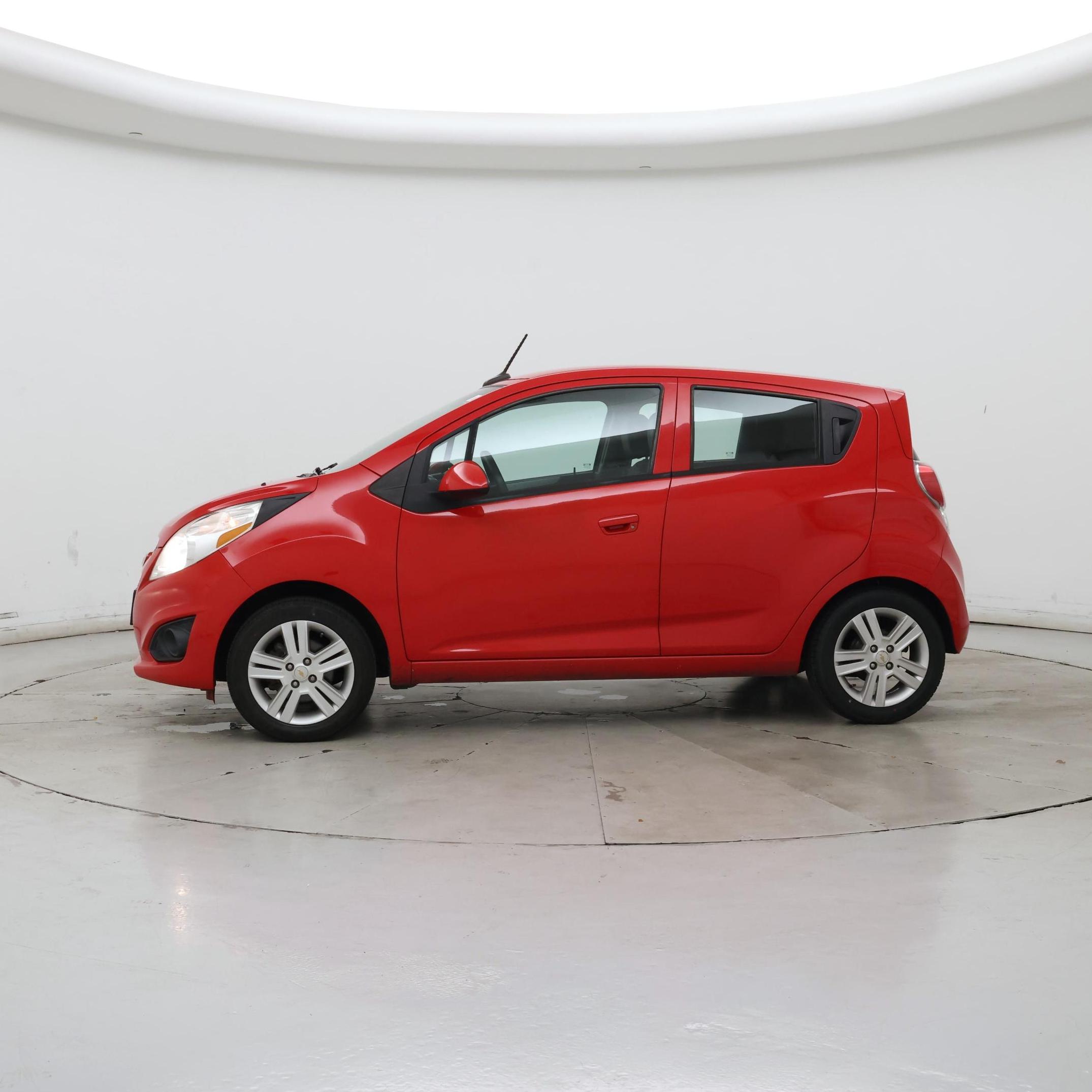 Thumbnail: 2014 Chevrolet Spark - 3