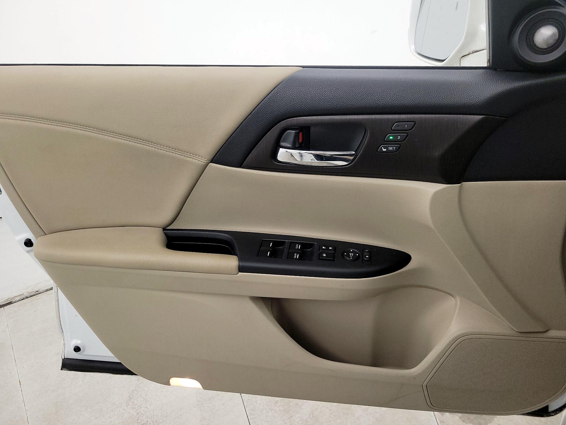 Thumbnail: 2014 Honda Accord - 12