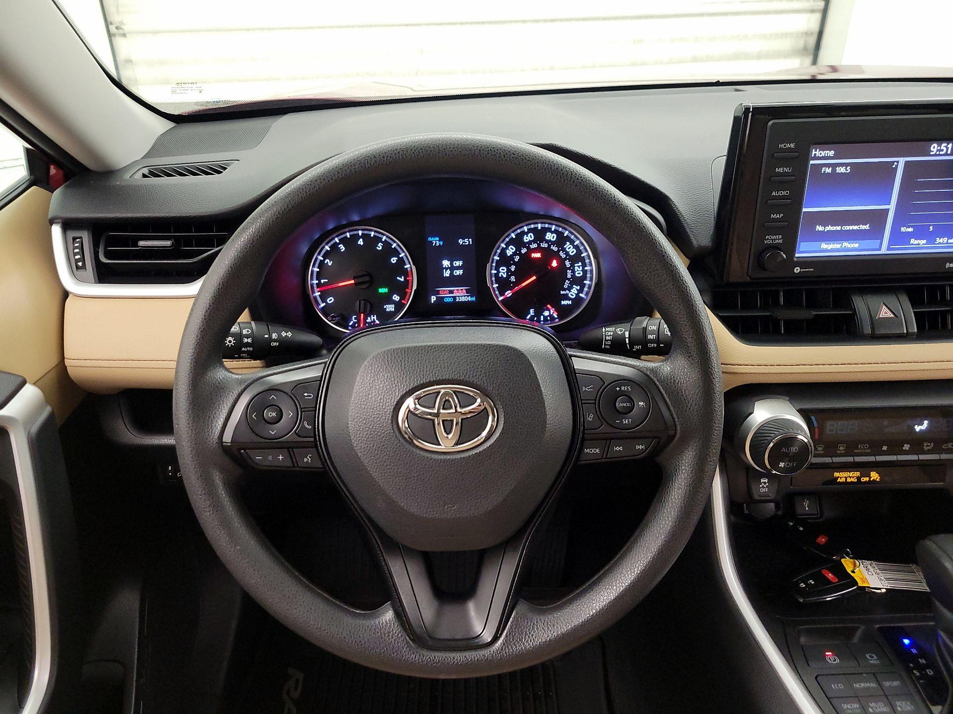 Thumbnail: 2021 Toyota RAV4 - 10