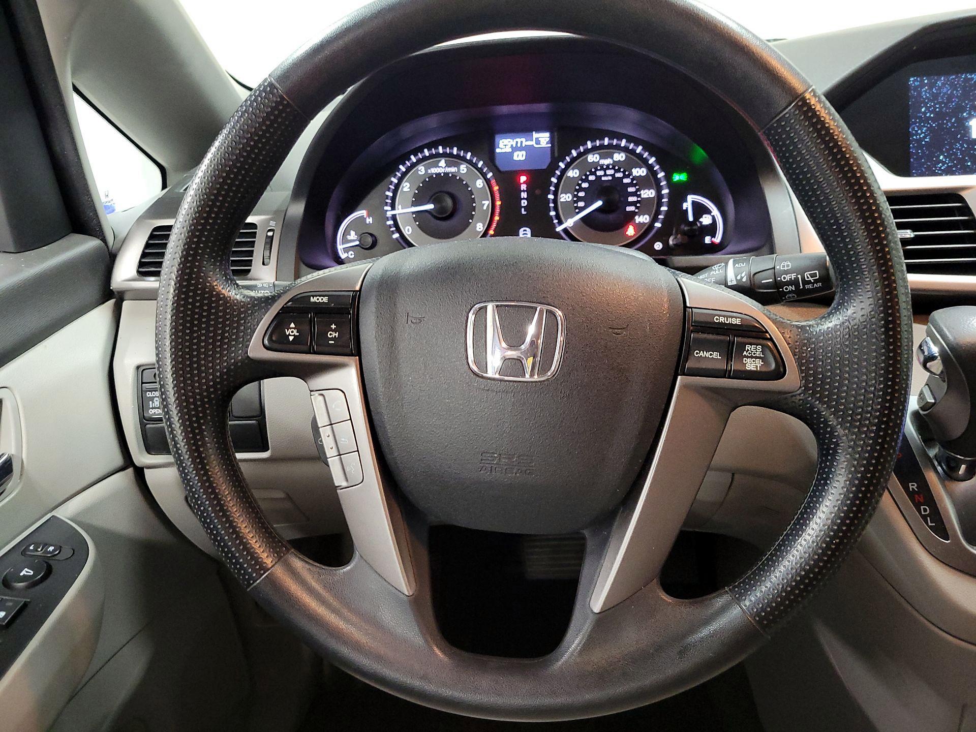 Thumbnail: 2016 Honda Odyssey - 10