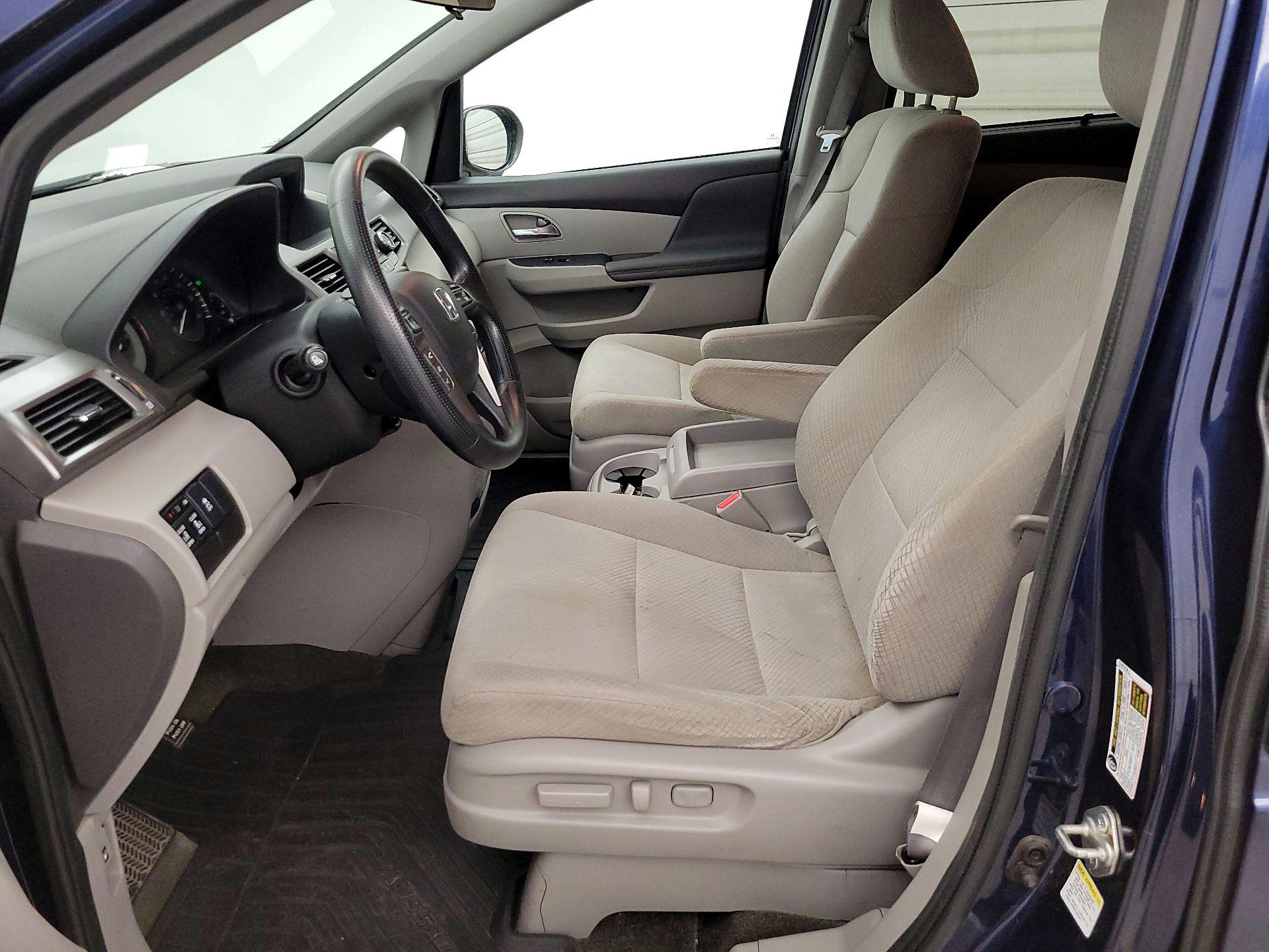 Thumbnail: 2016 Honda Odyssey - 11