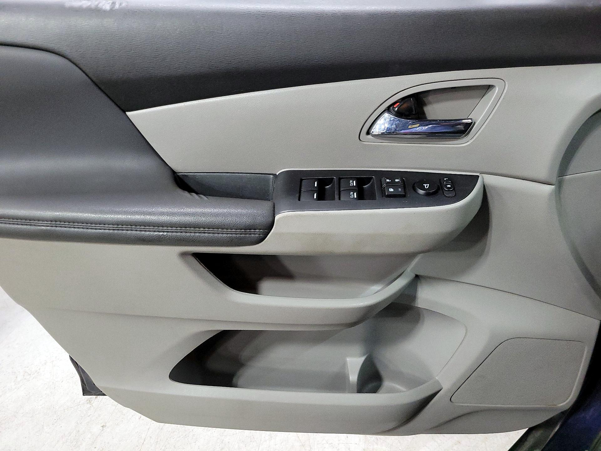 Thumbnail: 2016 Honda Odyssey - 12