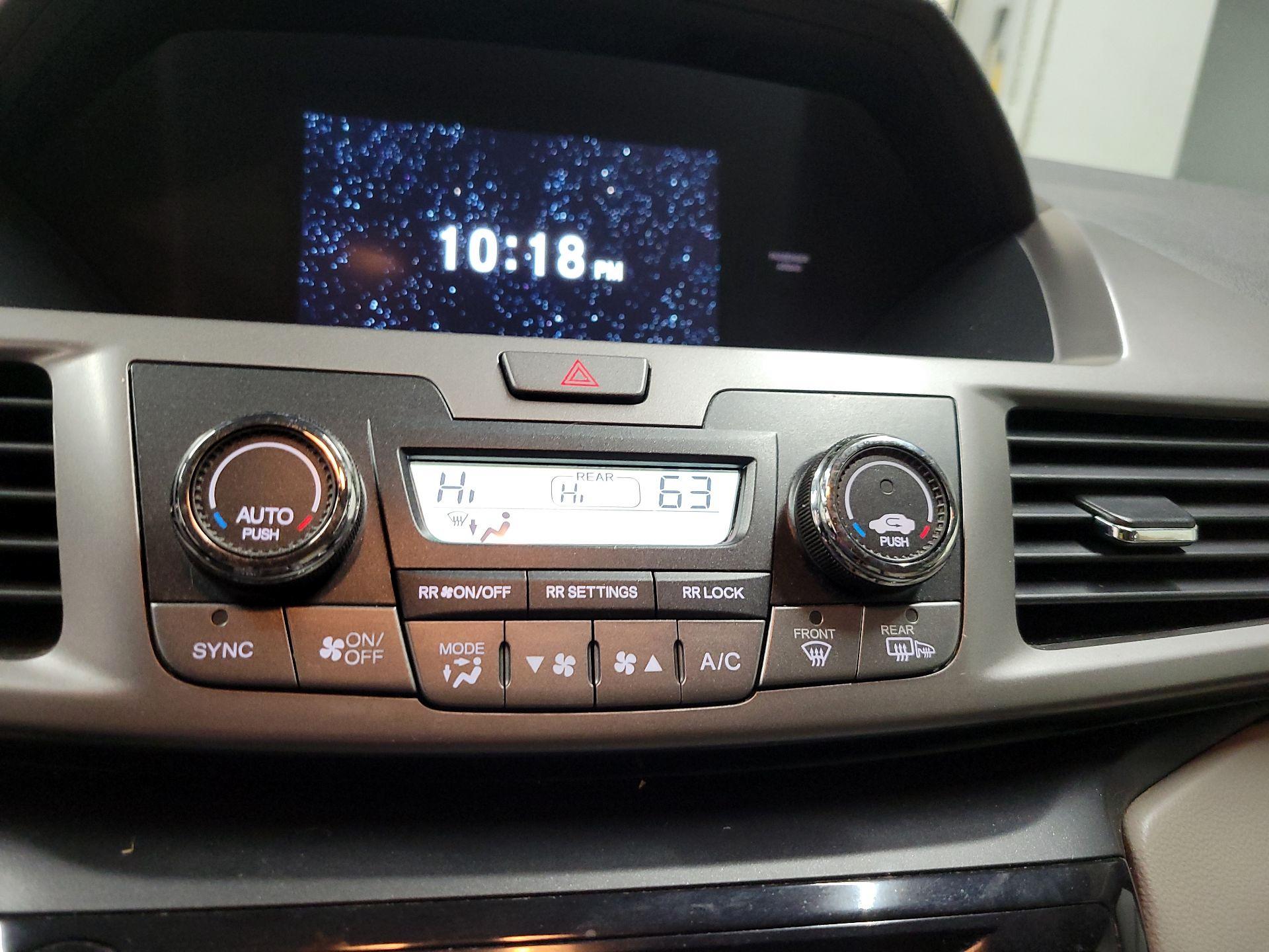 Thumbnail: 2016 Honda Odyssey - 16