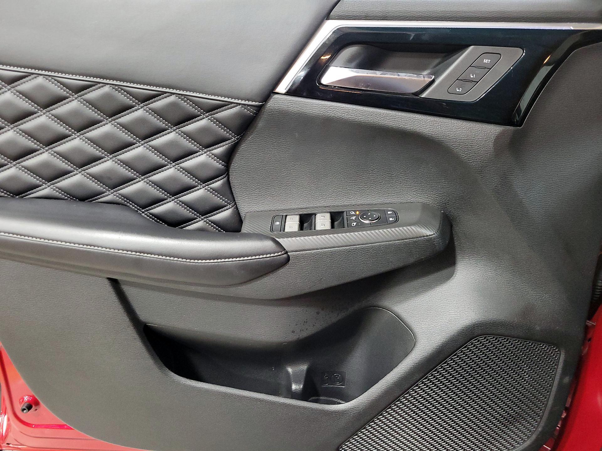 Thumbnail: 2022 Mitsubishi Outlander - 12