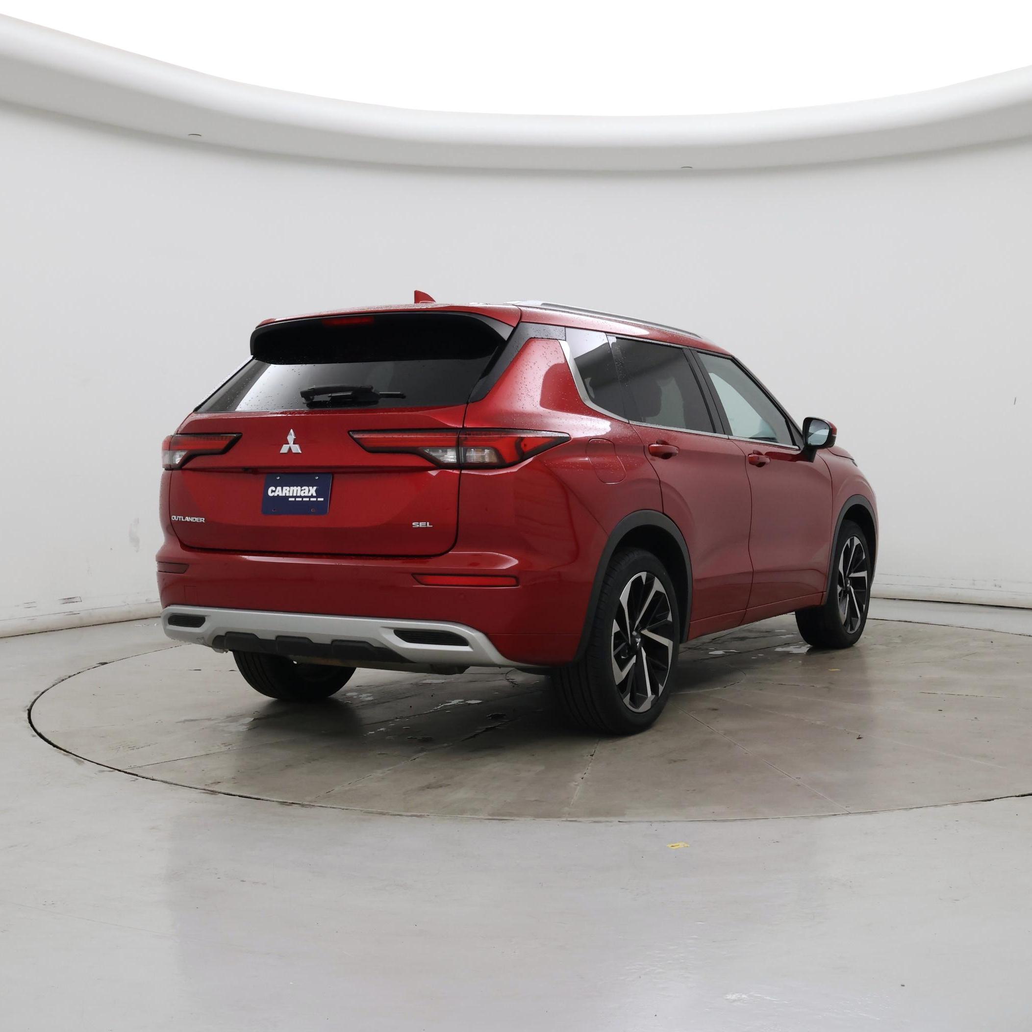 Thumbnail: 2022 Mitsubishi Outlander - 8