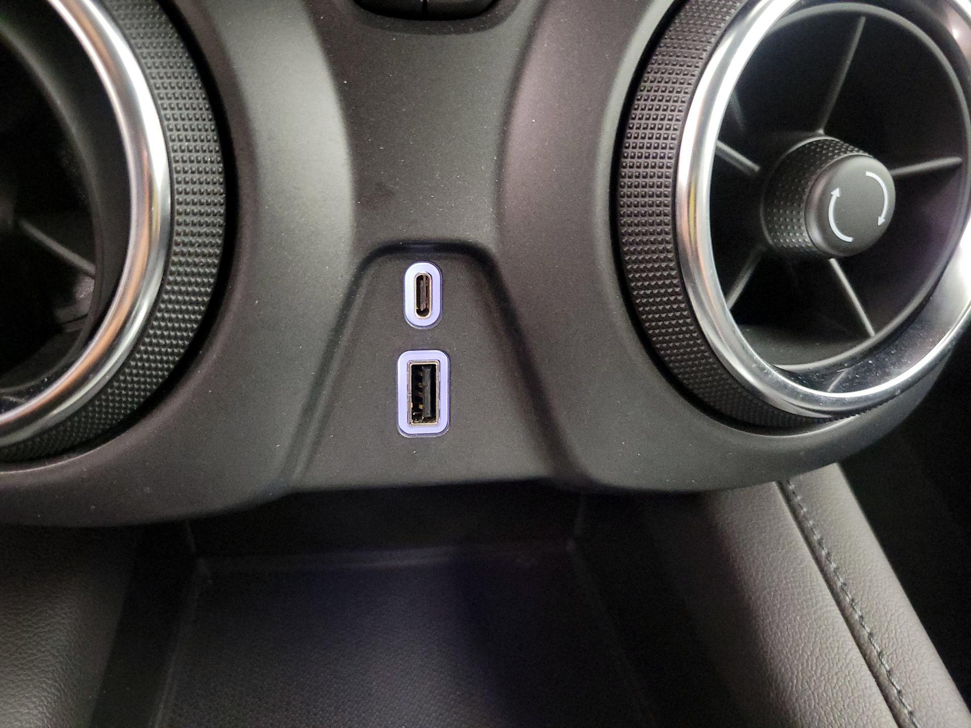 Thumbnail: 2022 Chevrolet Blazer - 19