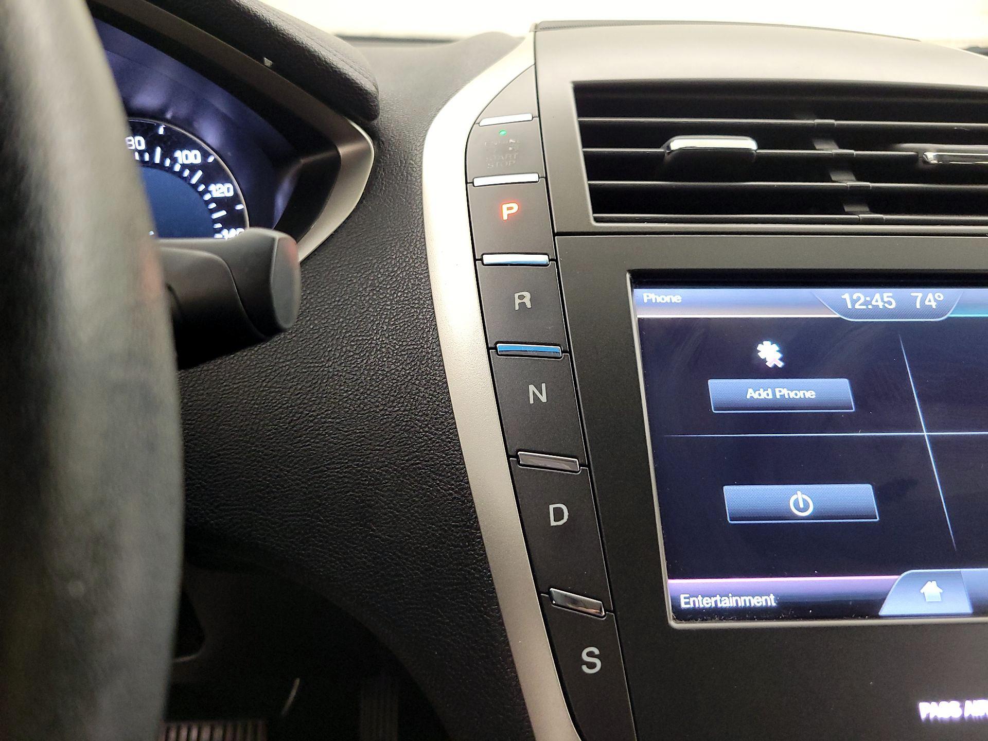 Thumbnail: 2016 Lincoln MKZ - 17