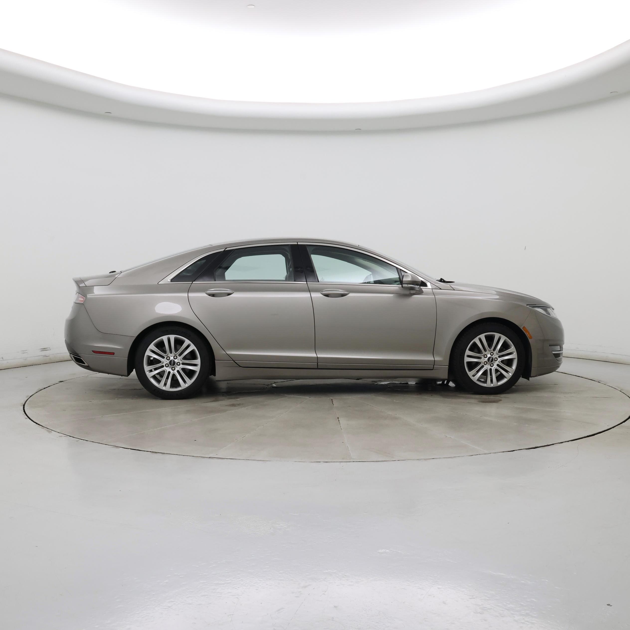 Thumbnail: 2016 Lincoln MKZ - 7