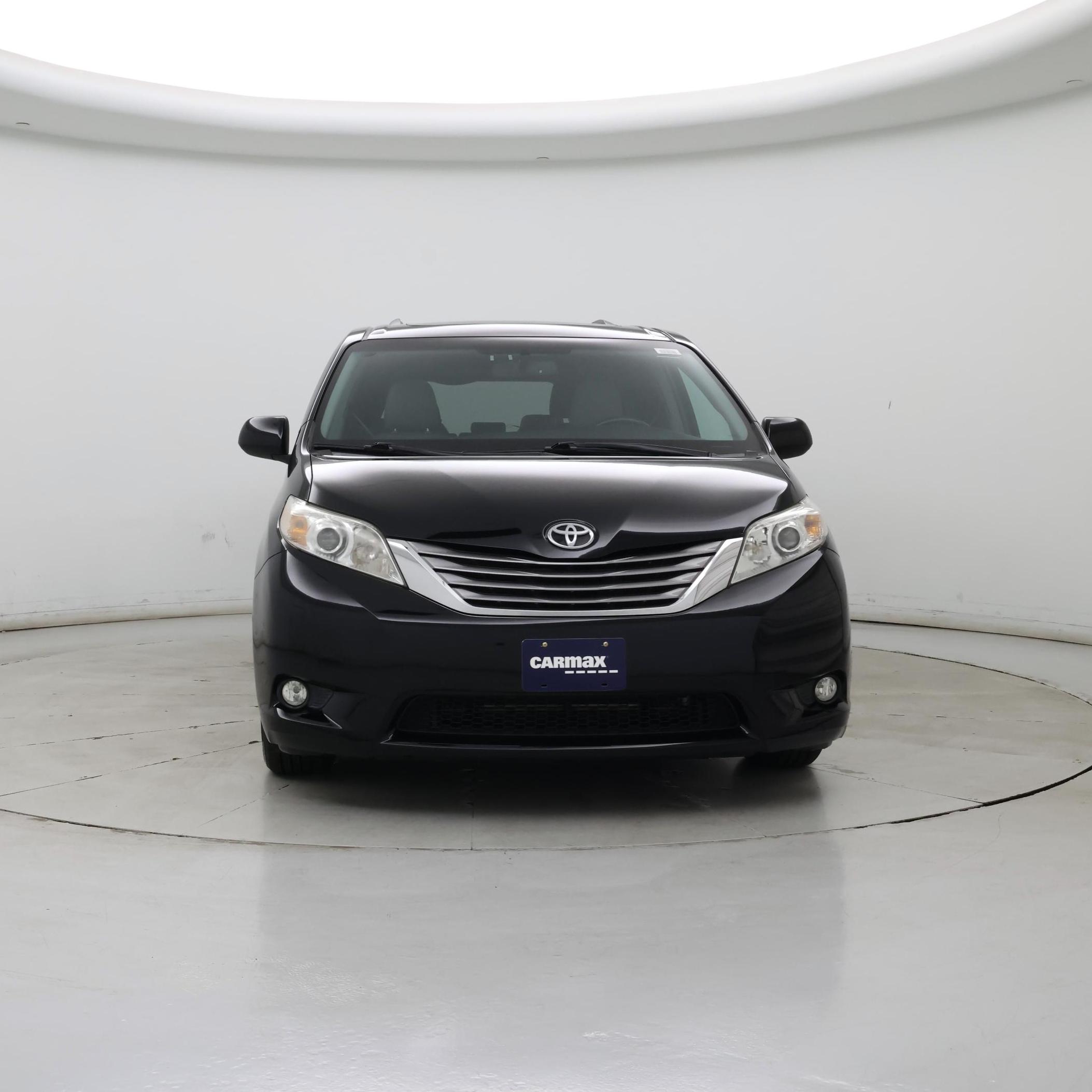 Thumbnail: 2016 Toyota Sienna - 5