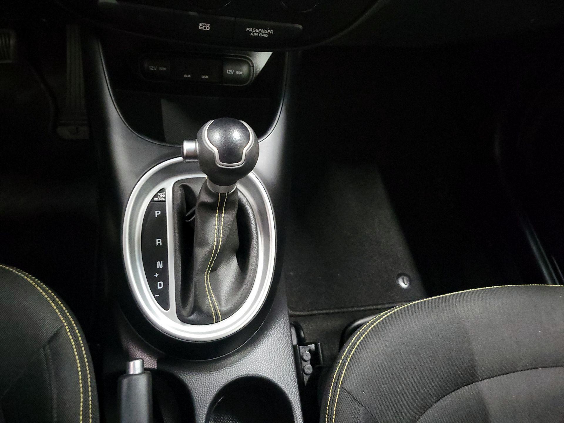 Thumbnail: 2014 Kia Soul - 16