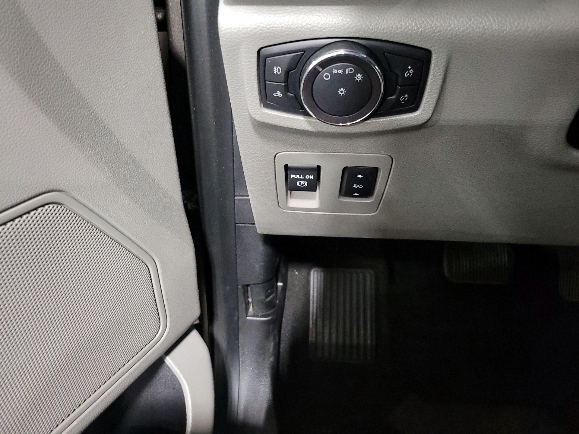 Thumbnail: 2019 Ford F-150 - 13