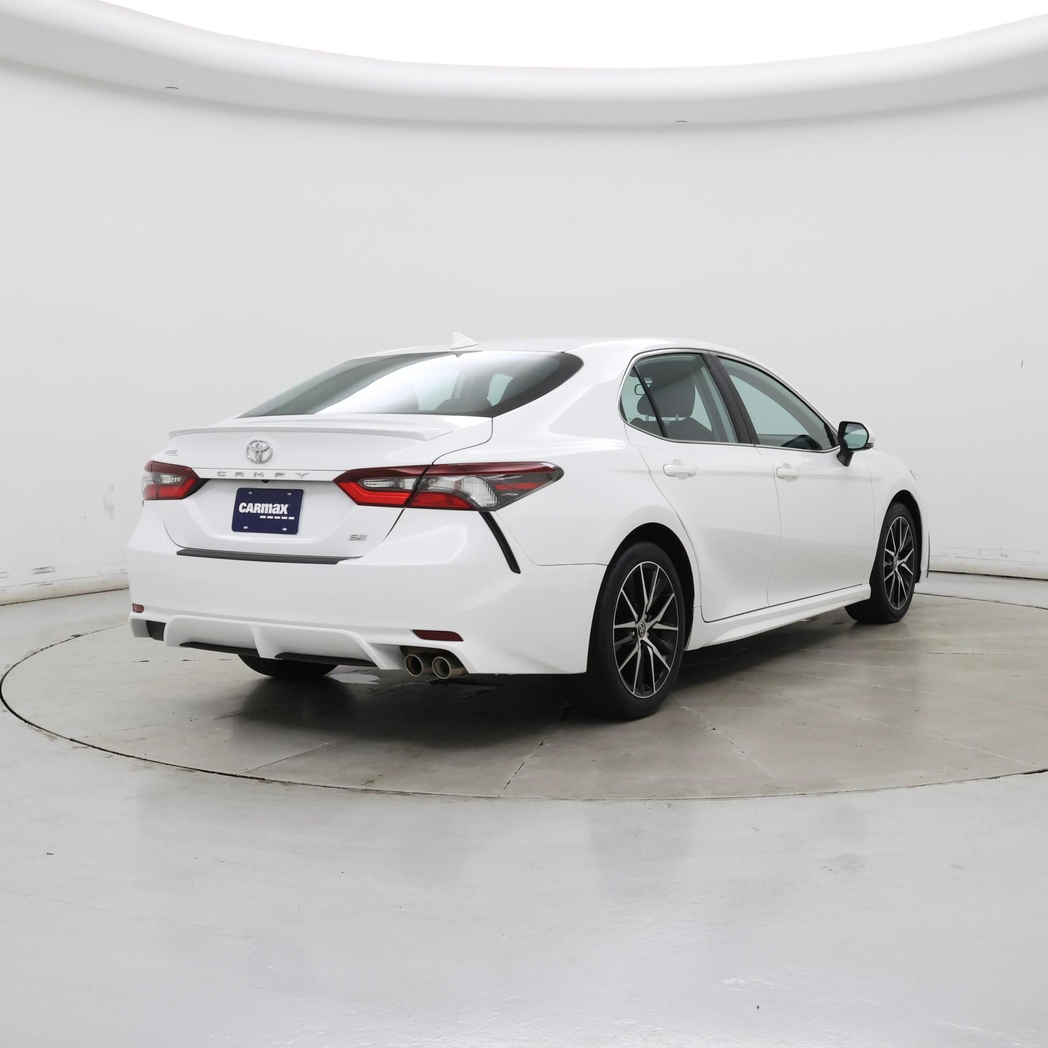 Thumbnail: 2022 Toyota Camry - 8