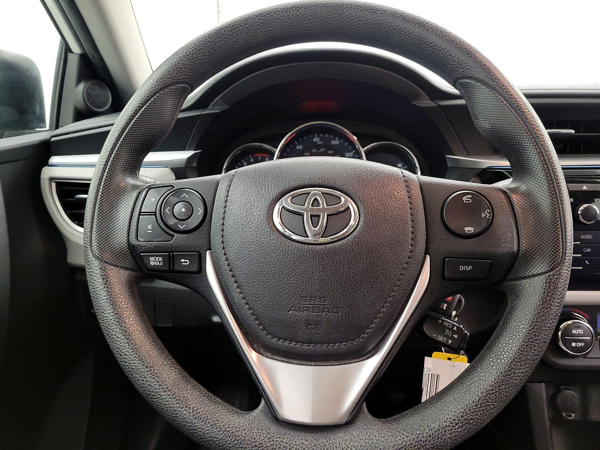 Thumbnail: 2015 Toyota Corolla - 10