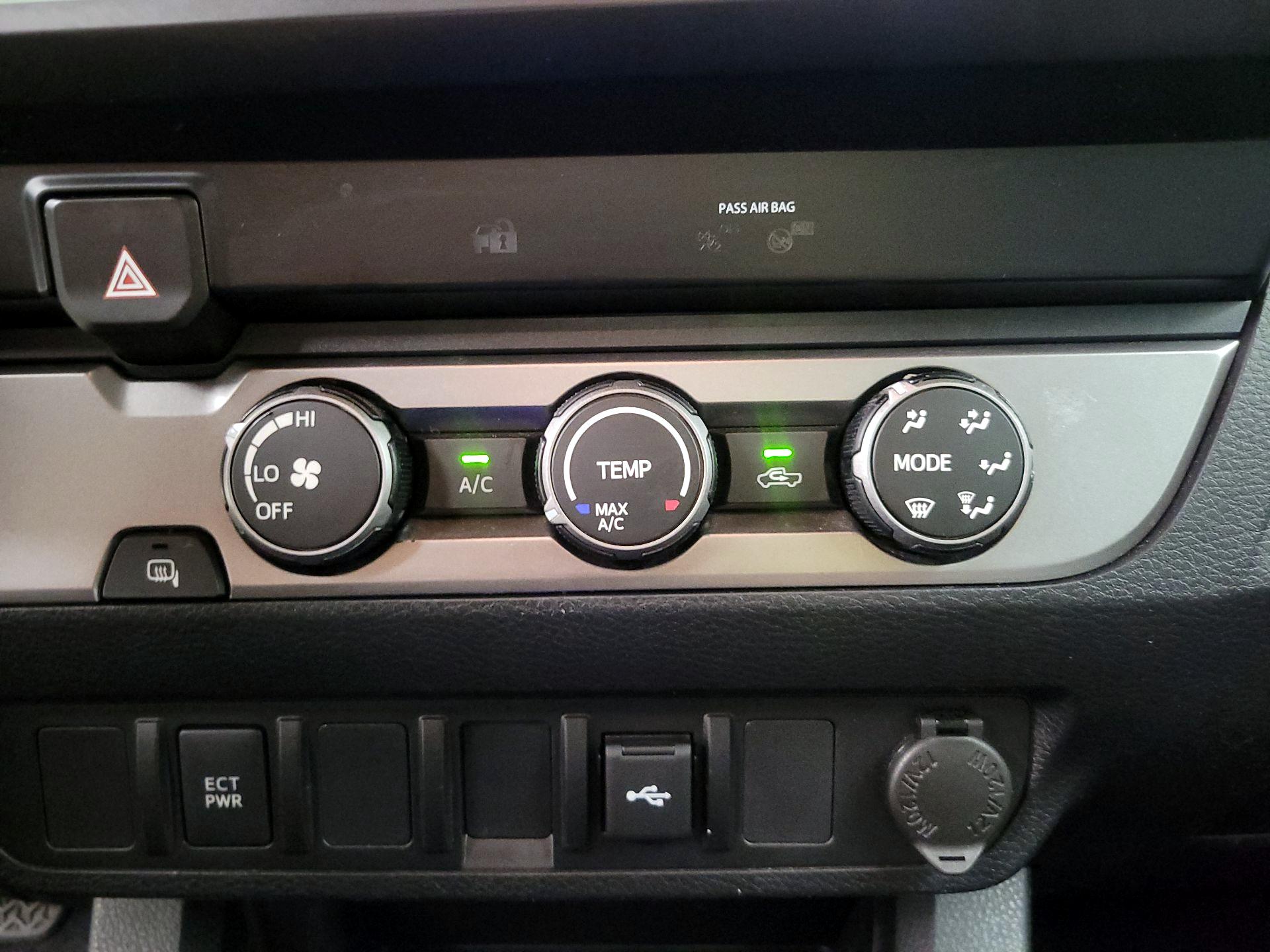 Thumbnail: 2022 Toyota Tacoma - 16