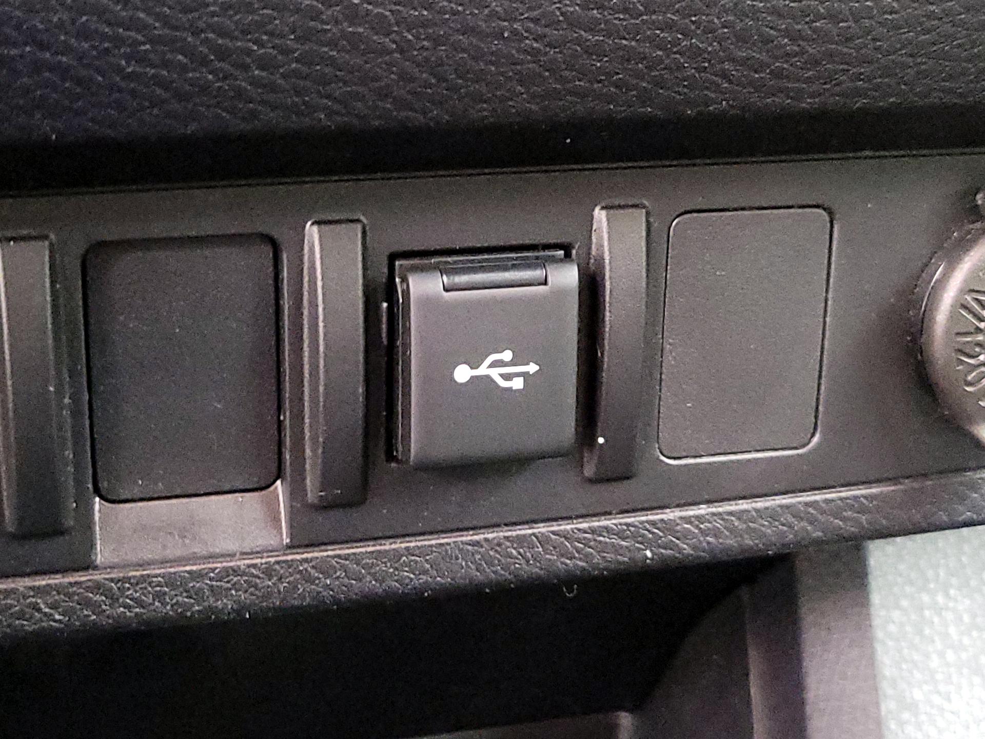 Thumbnail: 2022 Toyota Tacoma - 18