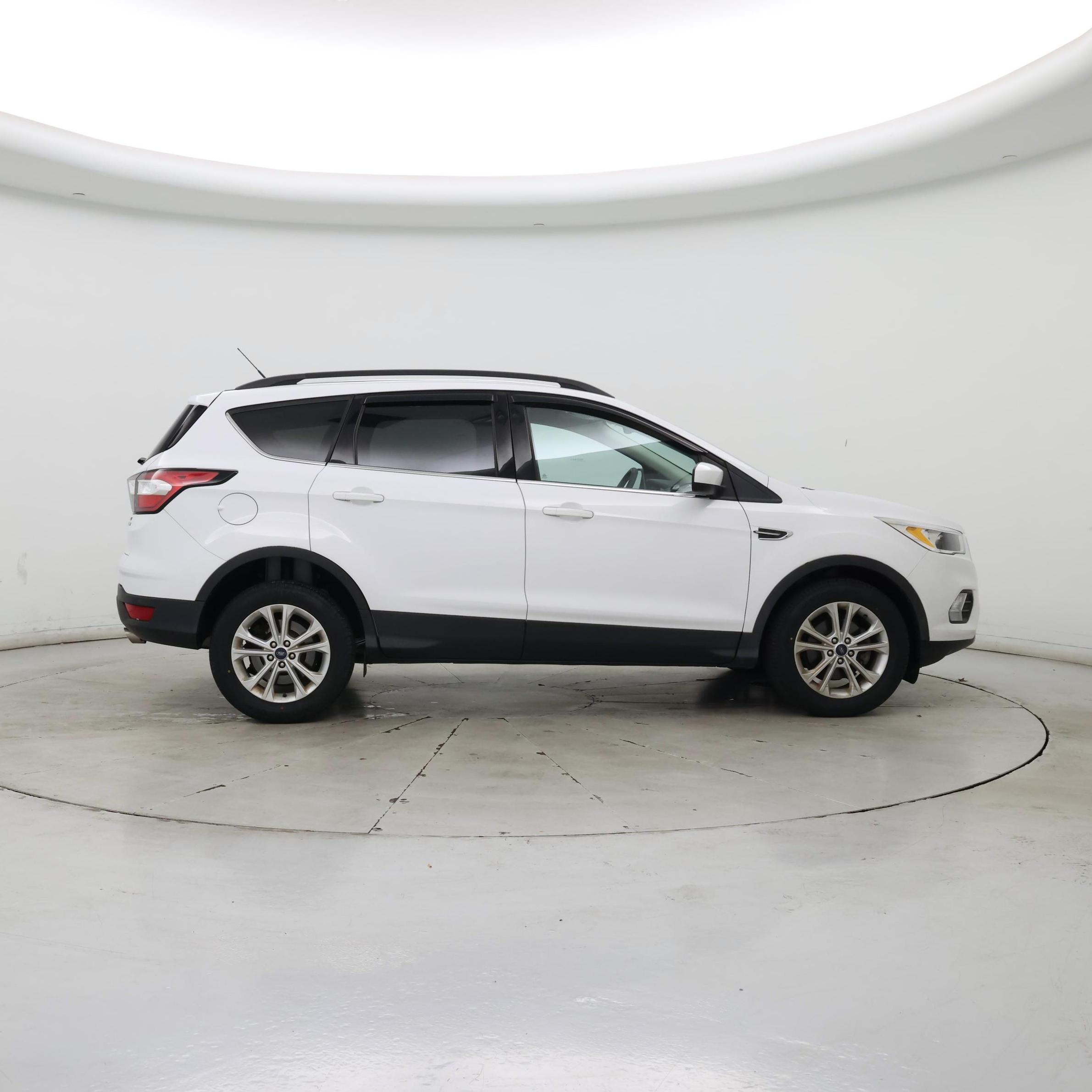 Thumbnail: 2018 Ford Escape - 7