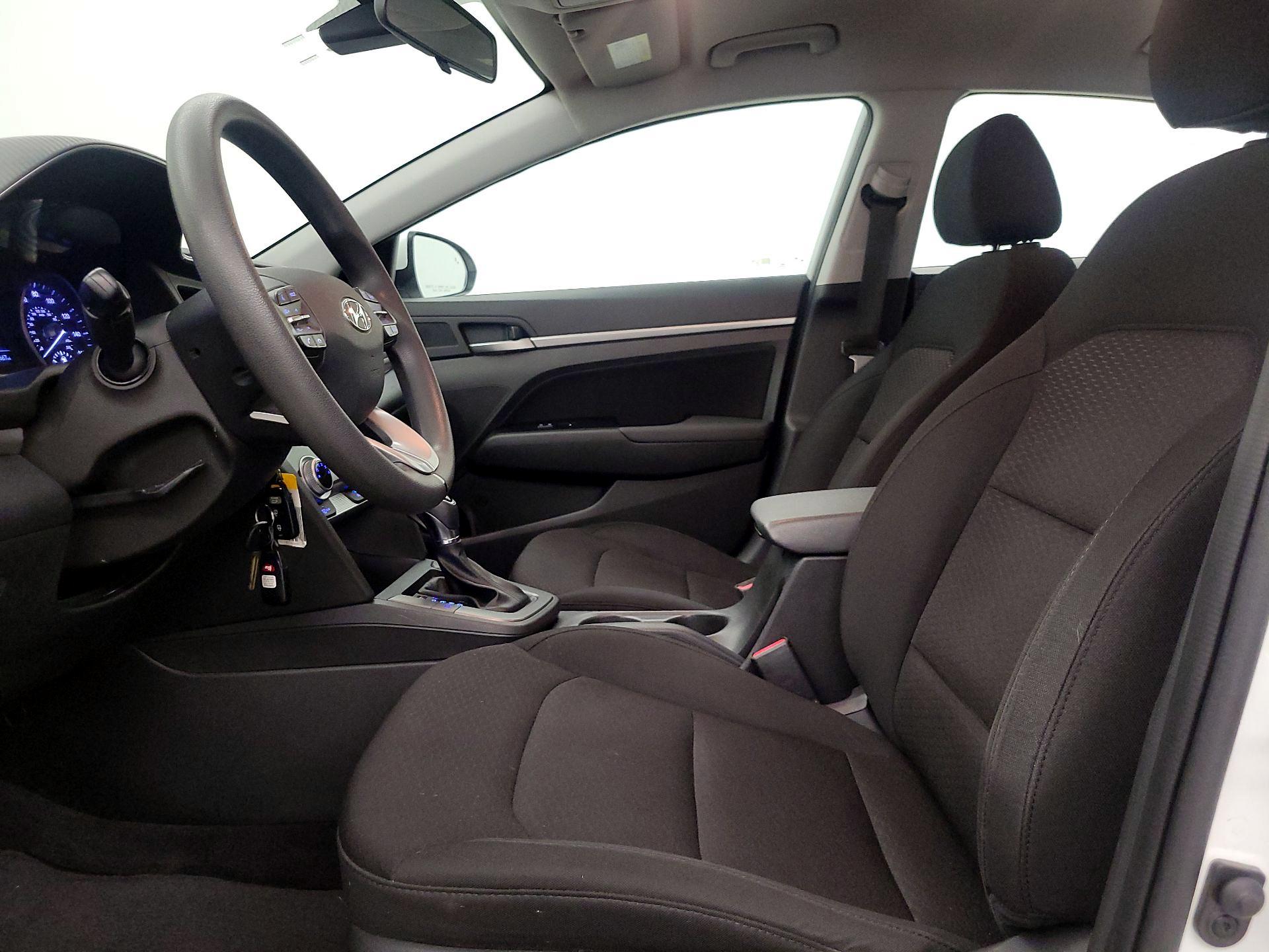 Thumbnail: 2019 Hyundai Elantra - 11
