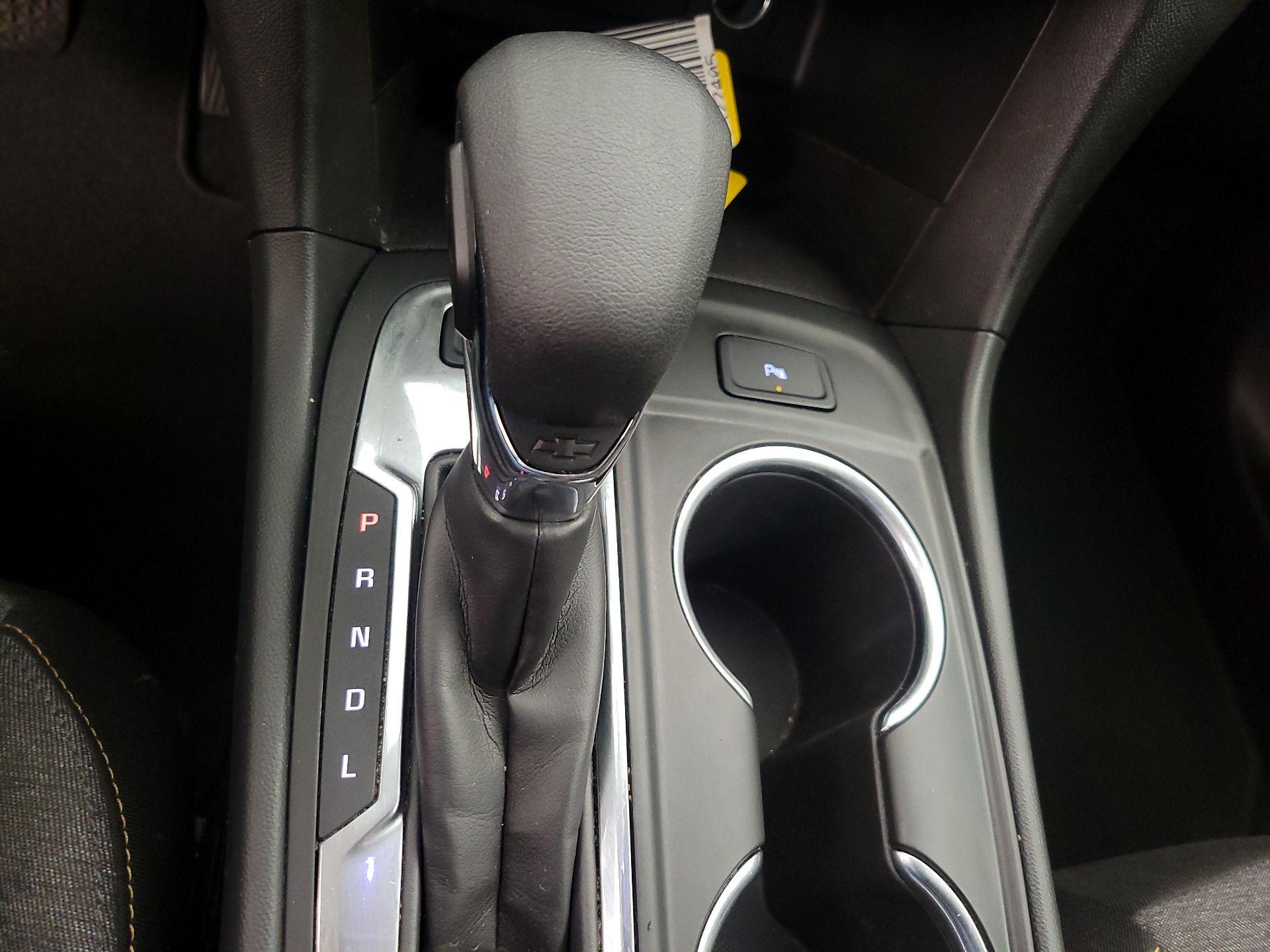 Thumbnail: 2022 Chevrolet Equinox - 17