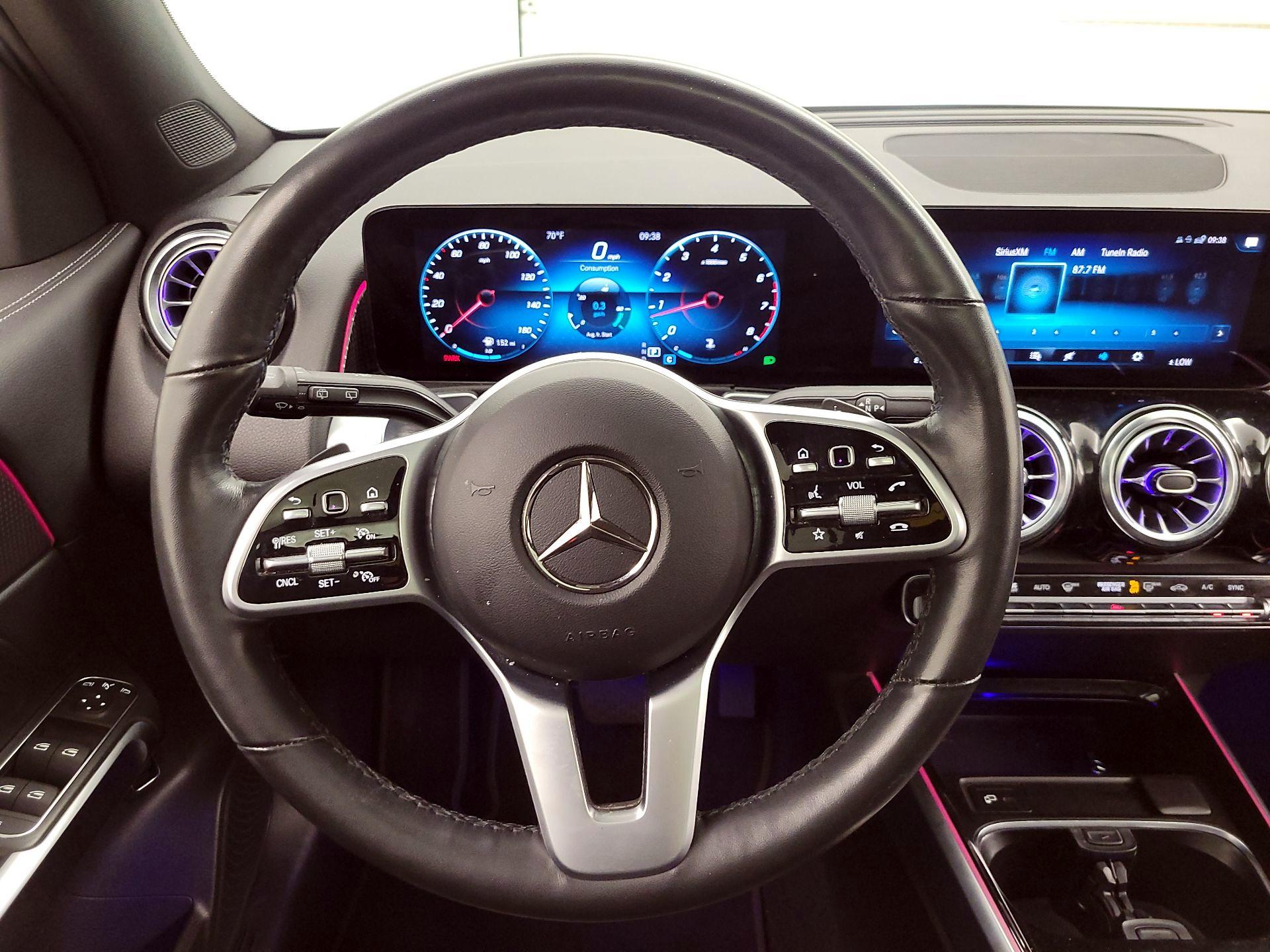 Thumbnail: 2022 Mercedes-Benz GLB - 10