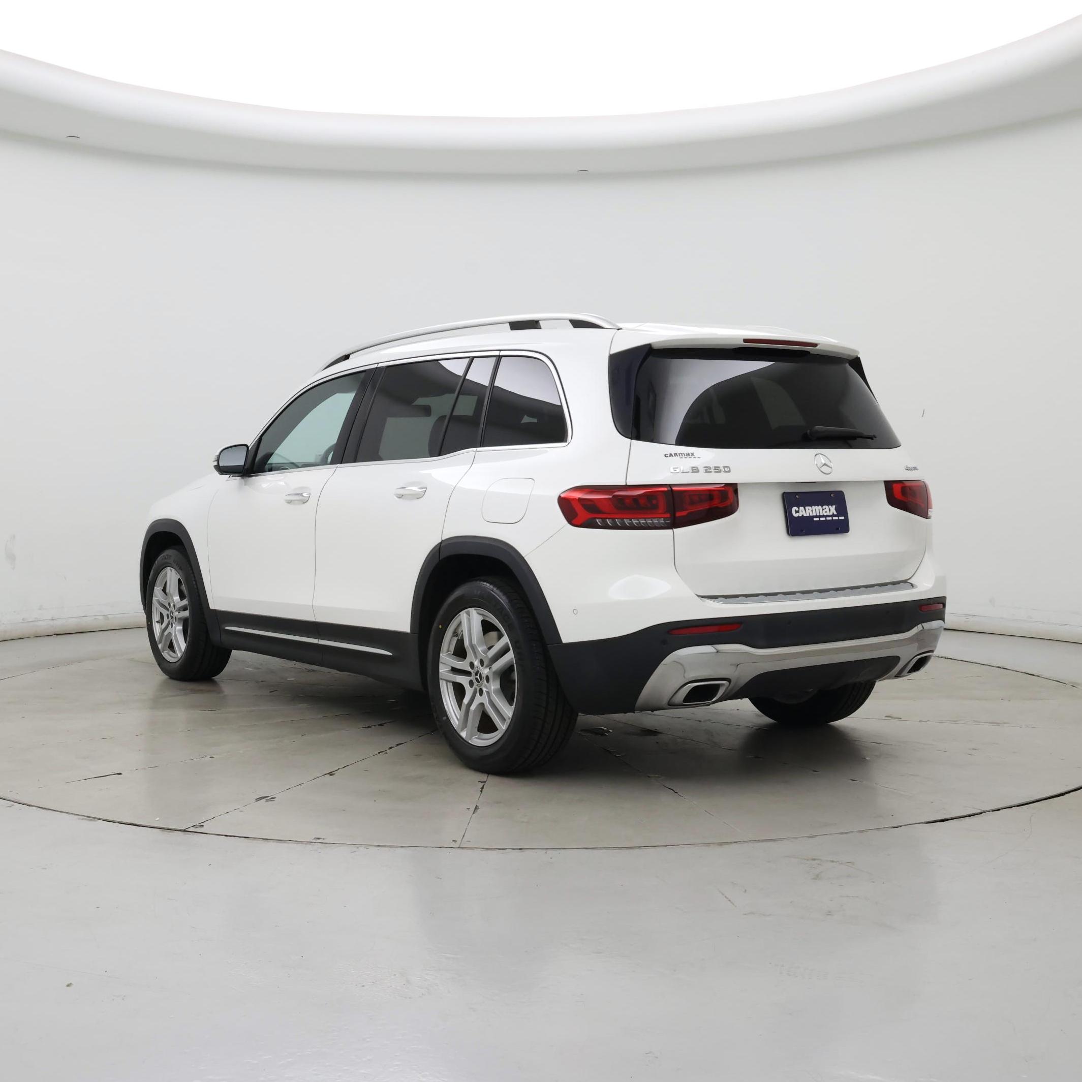 Thumbnail: 2022 Mercedes-Benz GLB - 2