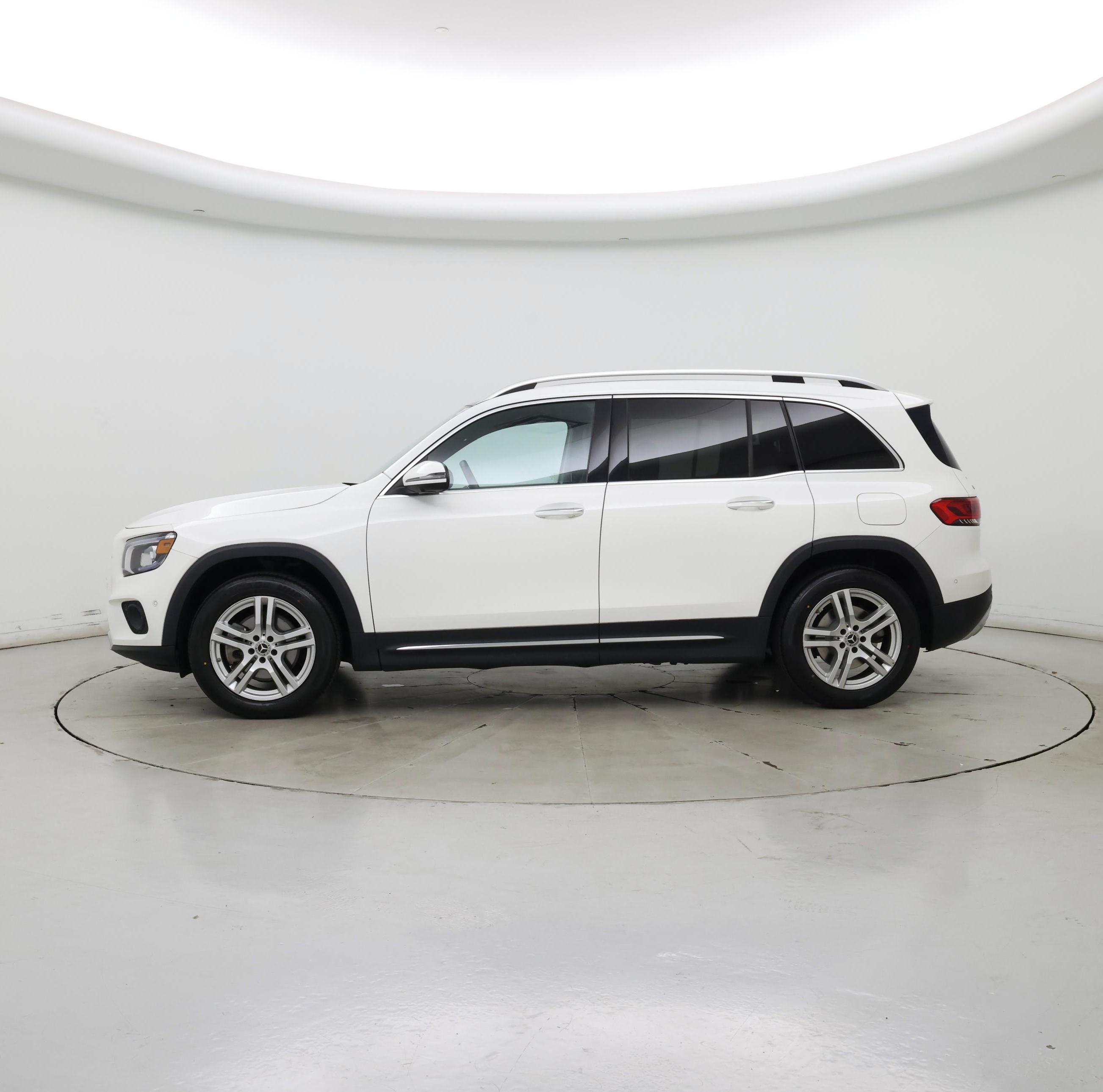 Thumbnail: 2022 Mercedes-Benz GLB - 3