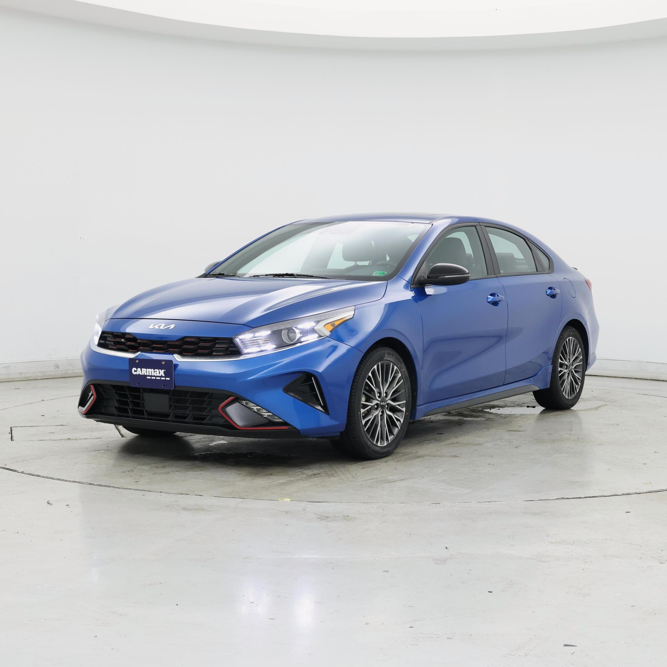 Thumbnail: 2023 Kia Forte - 4