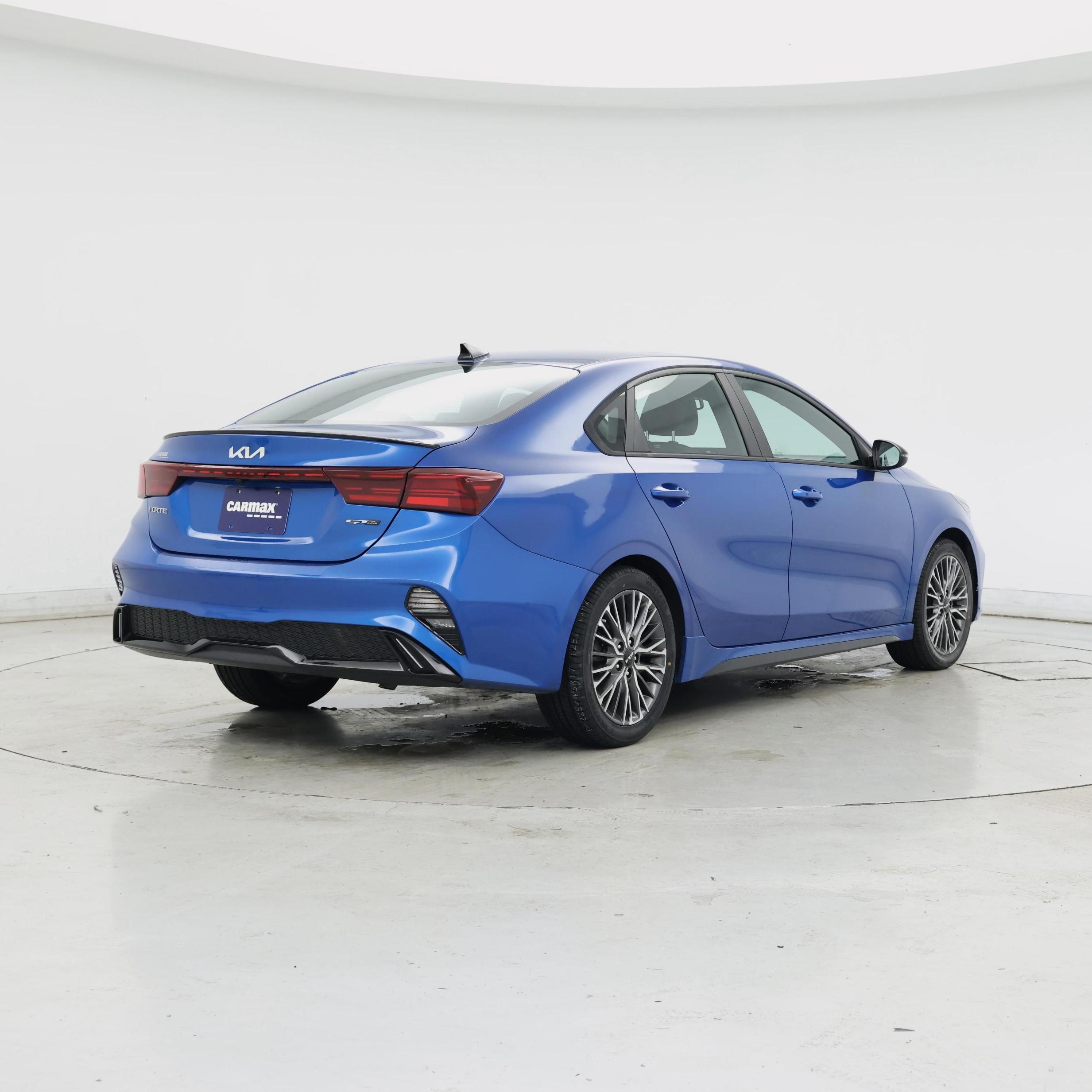 Thumbnail: 2023 Kia Forte - 8