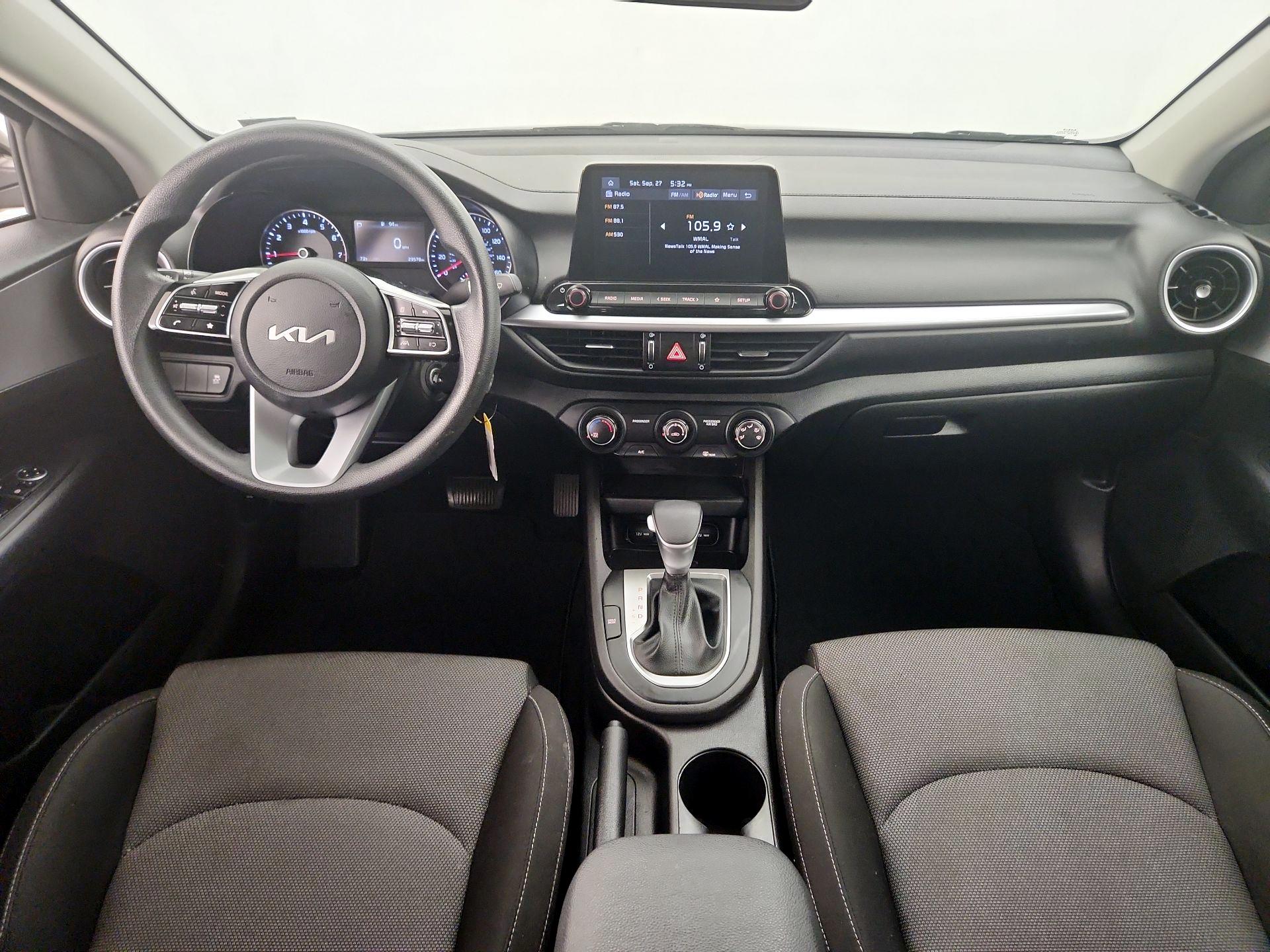 Thumbnail: 2022 Kia Forte - 9