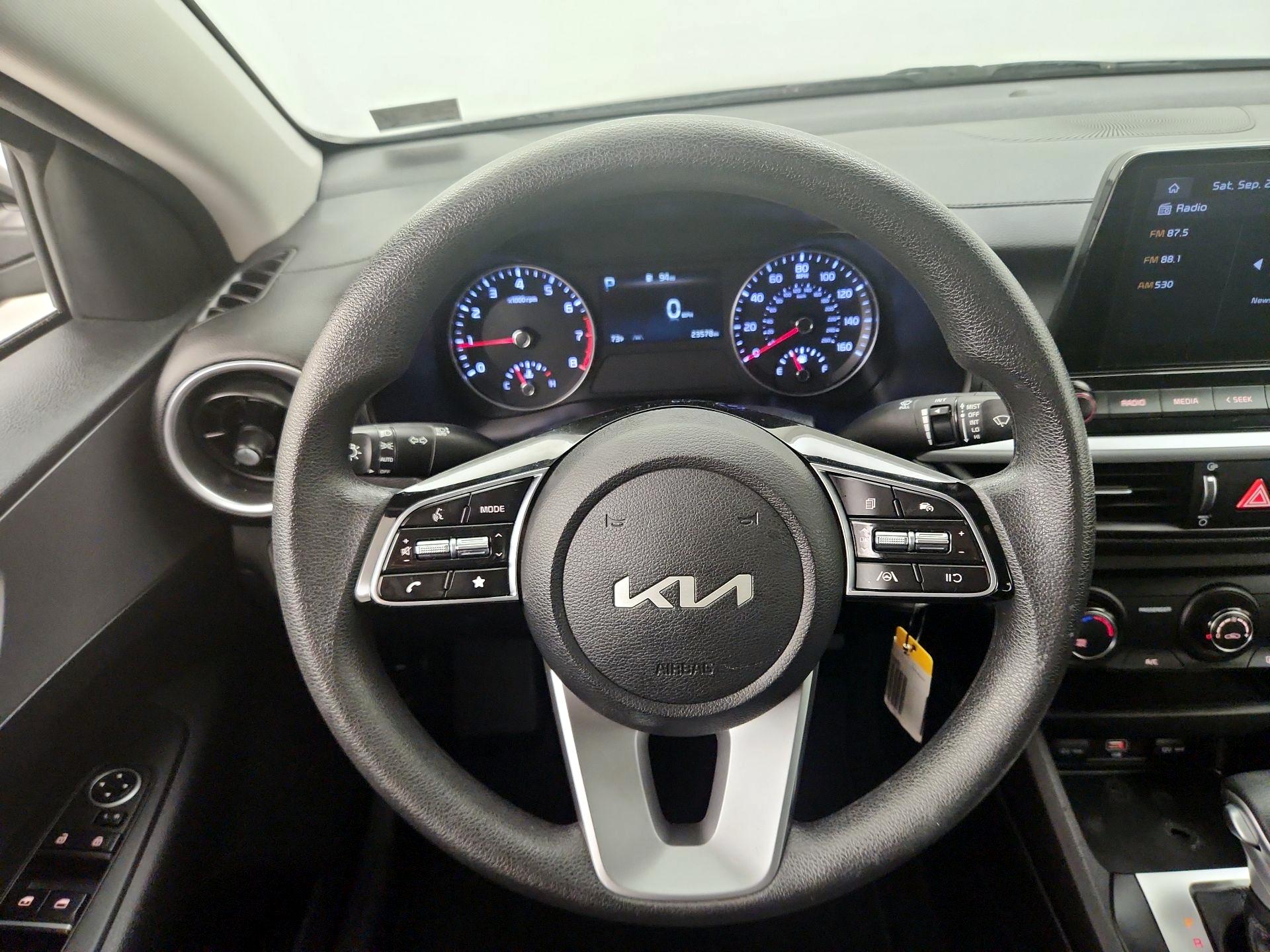 Thumbnail: 2022 Kia Forte - 10