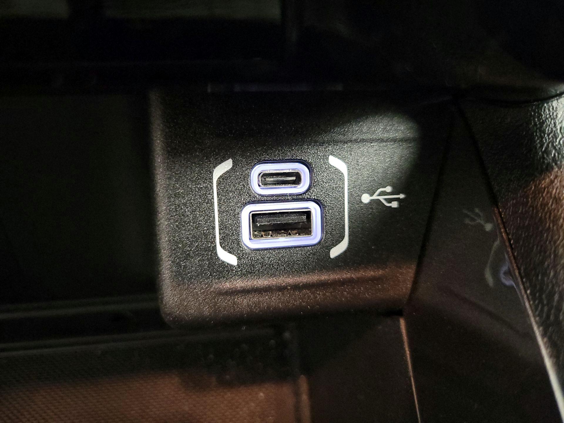 Thumbnail: 2022 Jeep Compass - 18