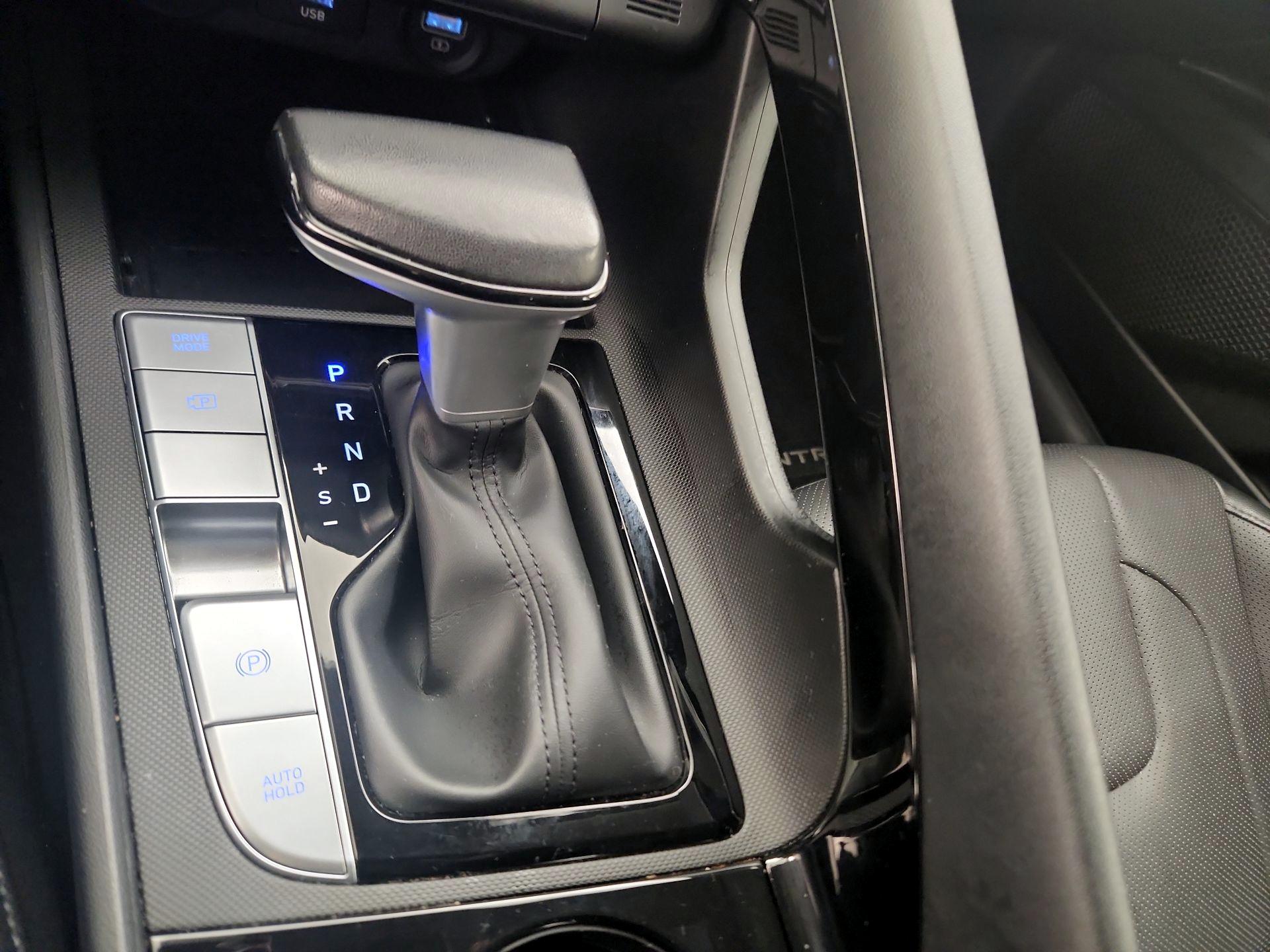 Thumbnail: 2023 Hyundai Elantra - 18