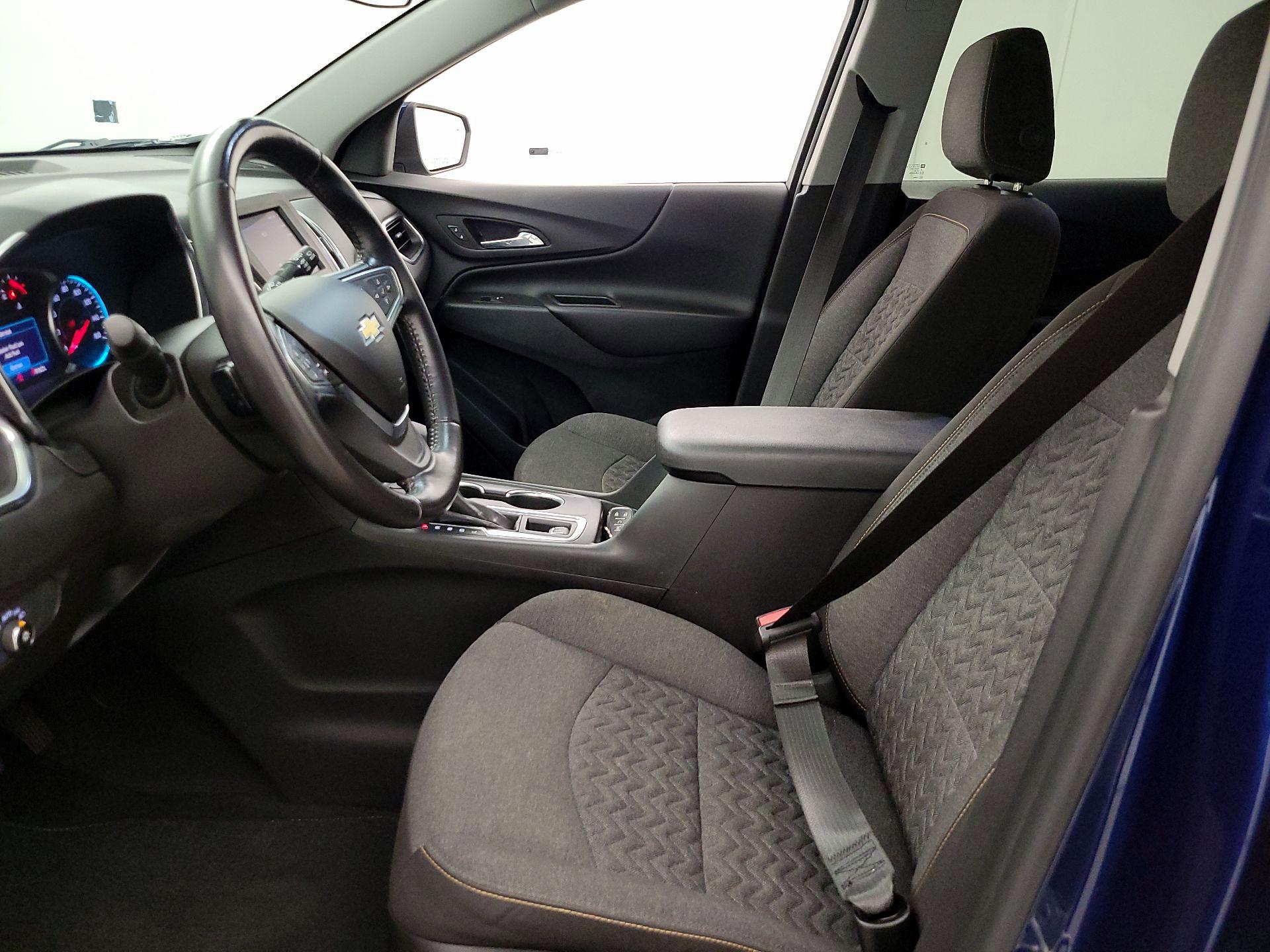 Thumbnail: 2022 Chevrolet Equinox - 11