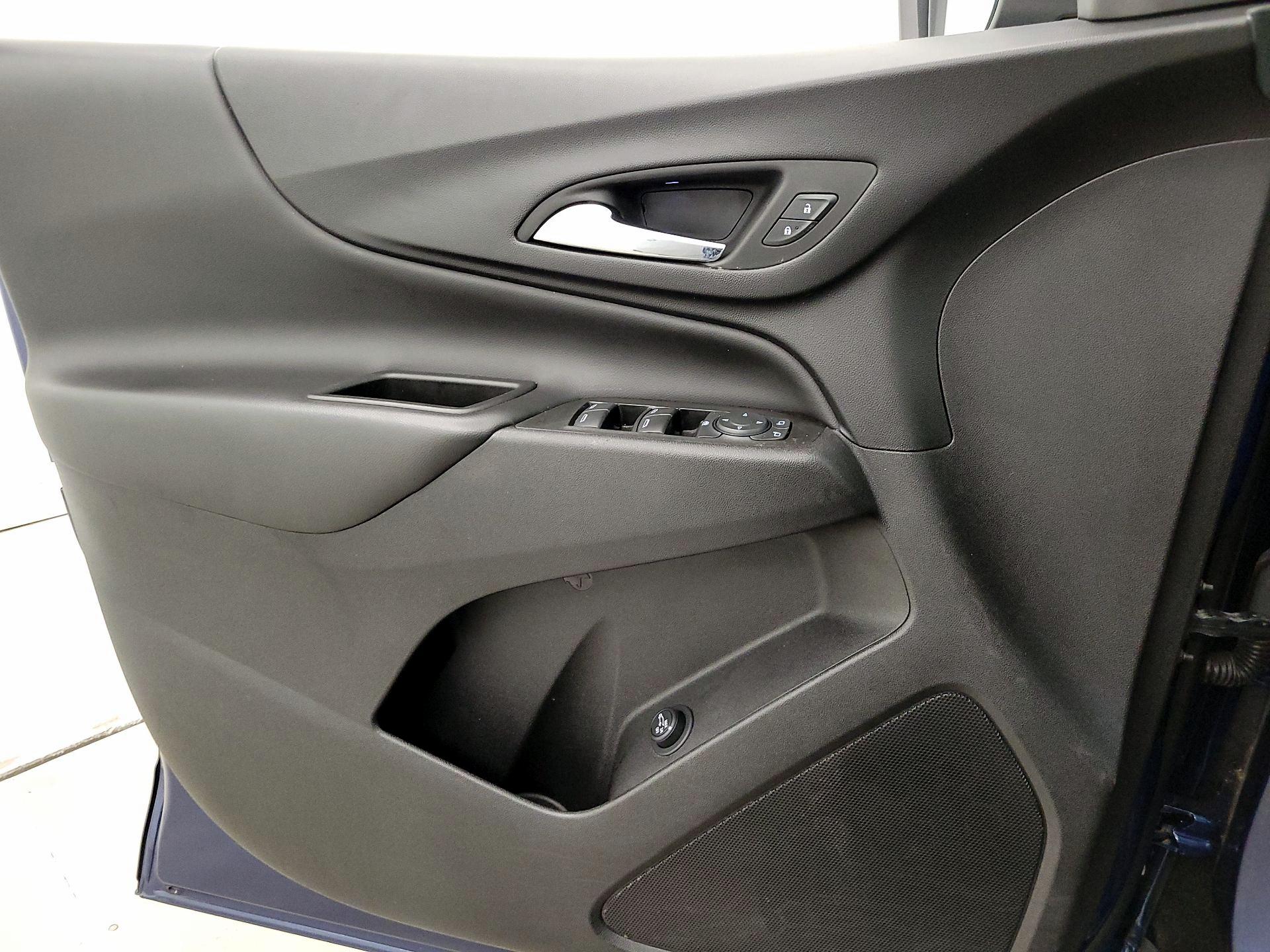 Thumbnail: 2022 Chevrolet Equinox - 12