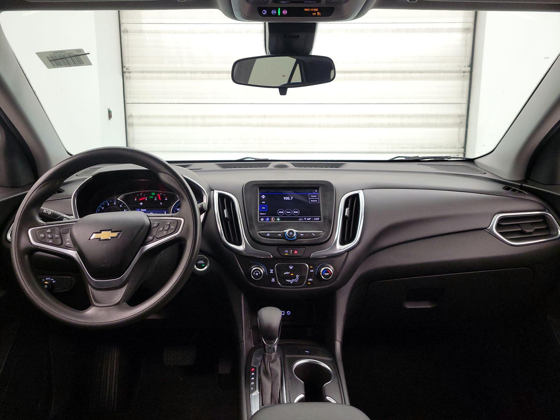 Thumbnail: 2022 Chevrolet Equinox - 9