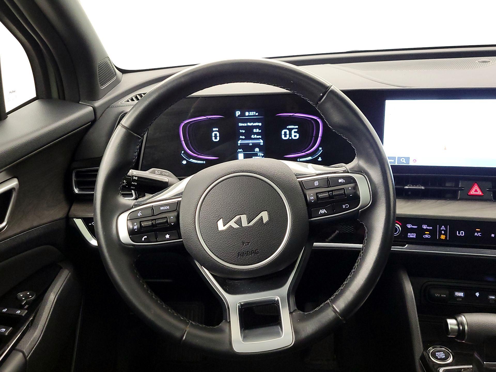 Thumbnail: 2023 Kia Sportage - 10