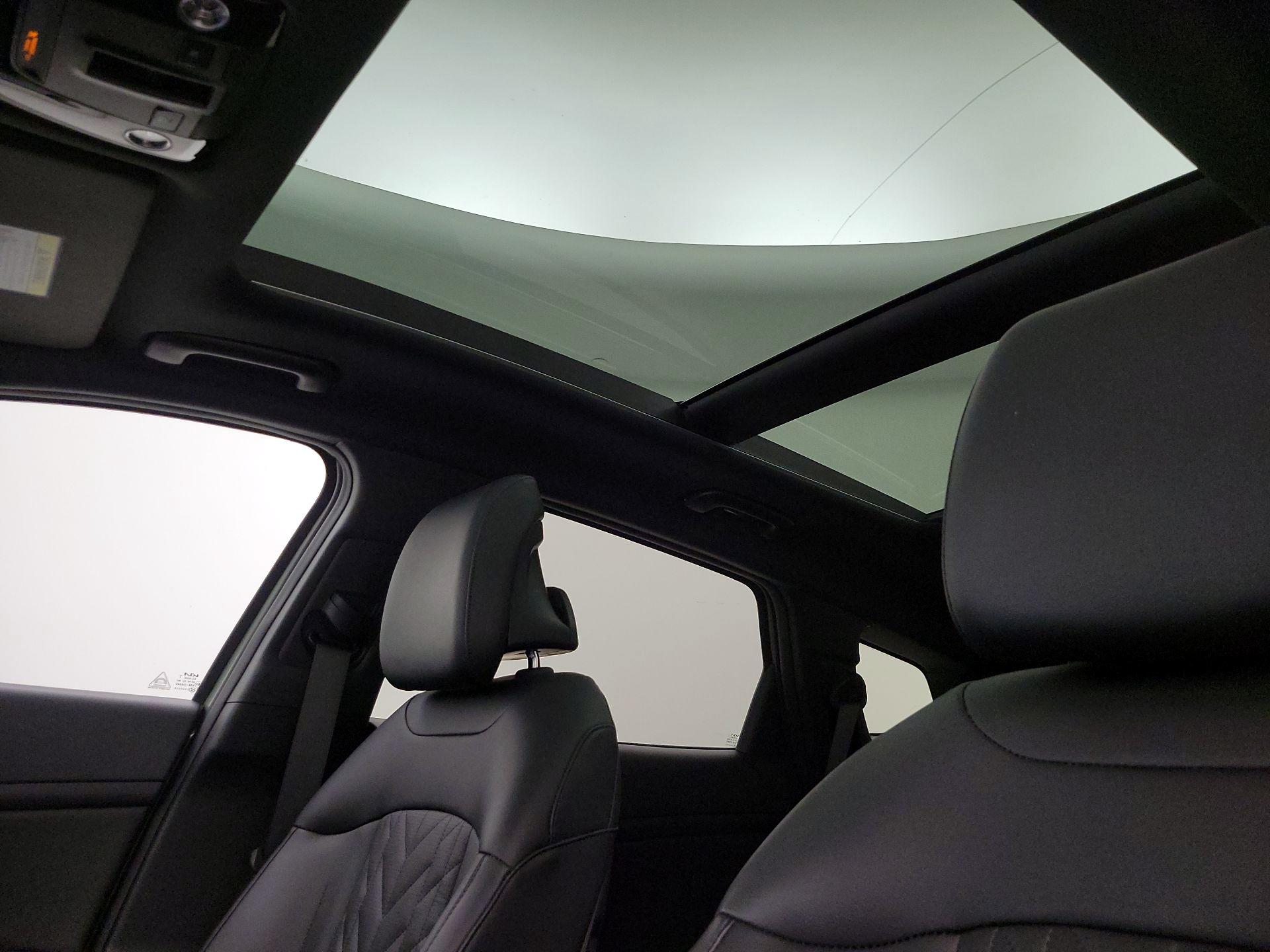 Thumbnail: 2023 Kia Sportage - 20