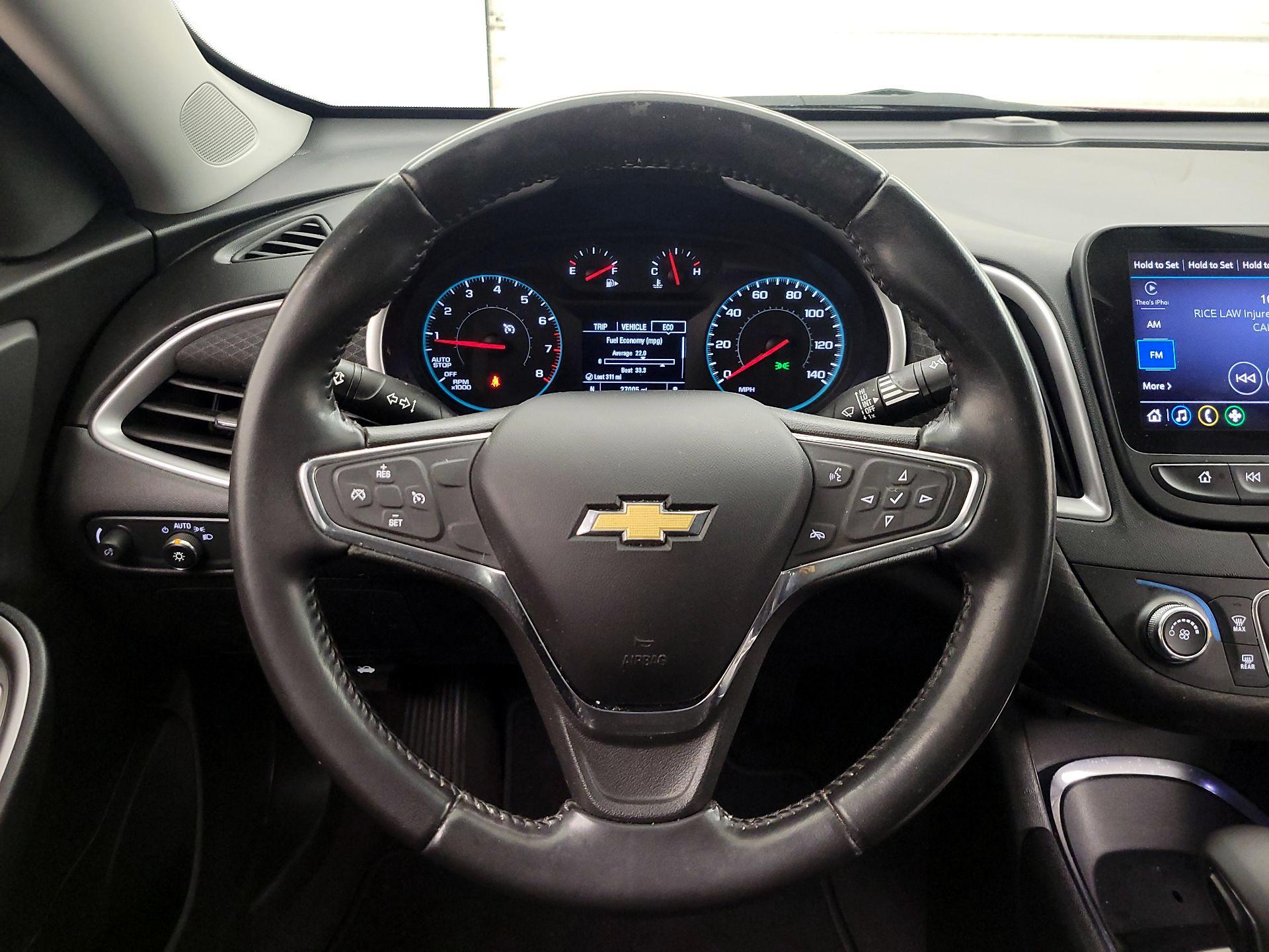 Thumbnail: 2021 Chevrolet Malibu - 10