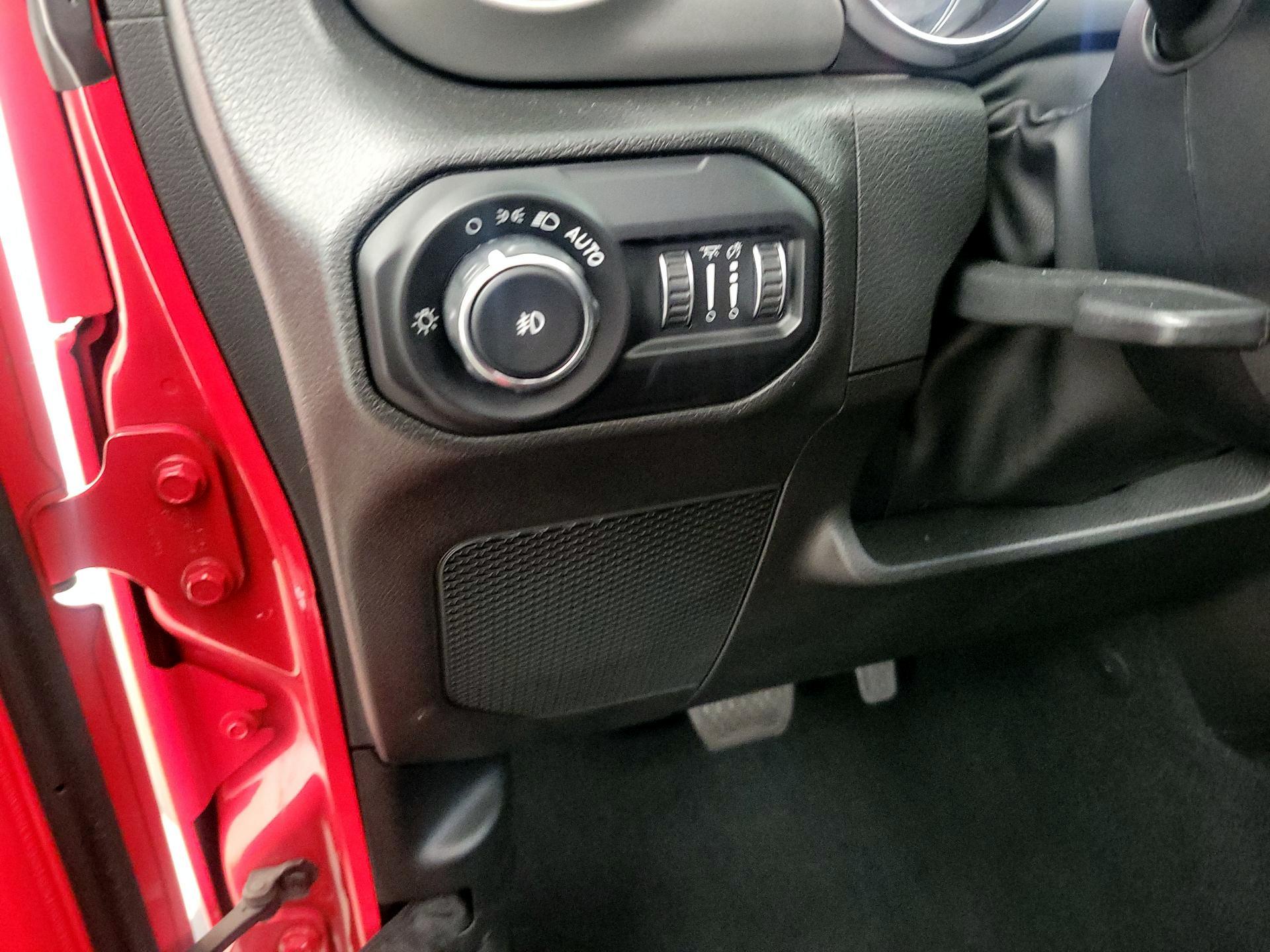 Thumbnail: 2022 Jeep Wrangler - 13