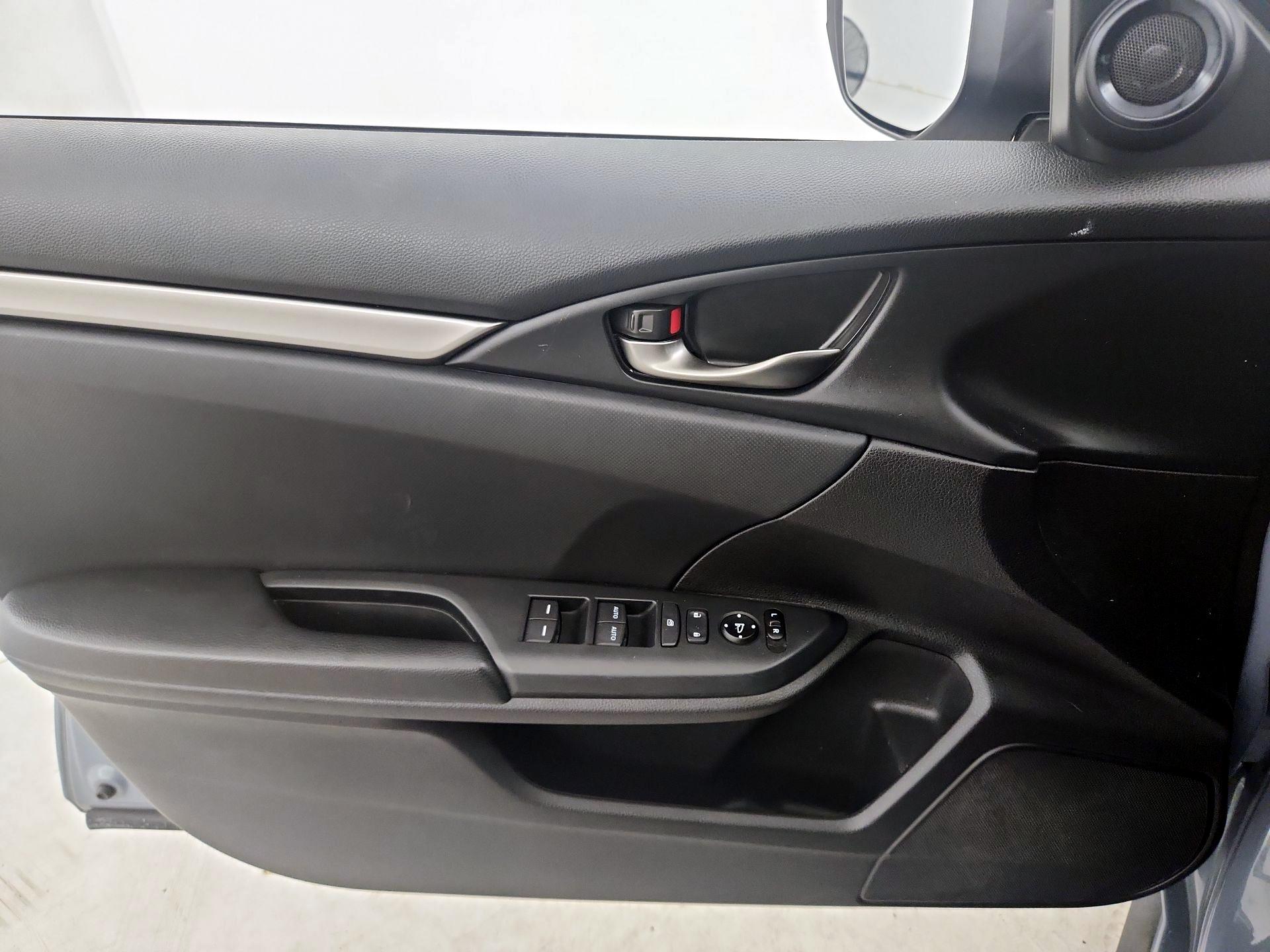 Thumbnail: 2020 Honda Civic - 12