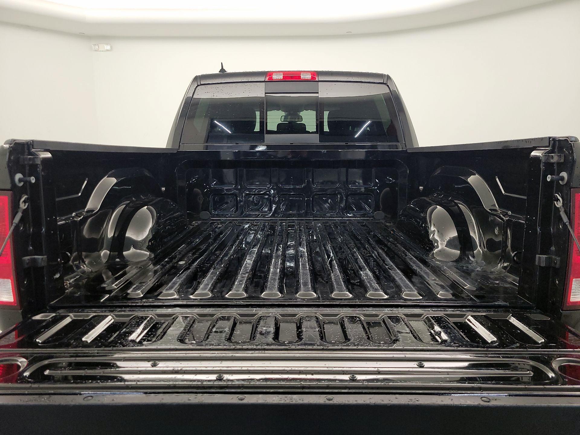 Thumbnail: 2023 RAM 1500 Classic - 20