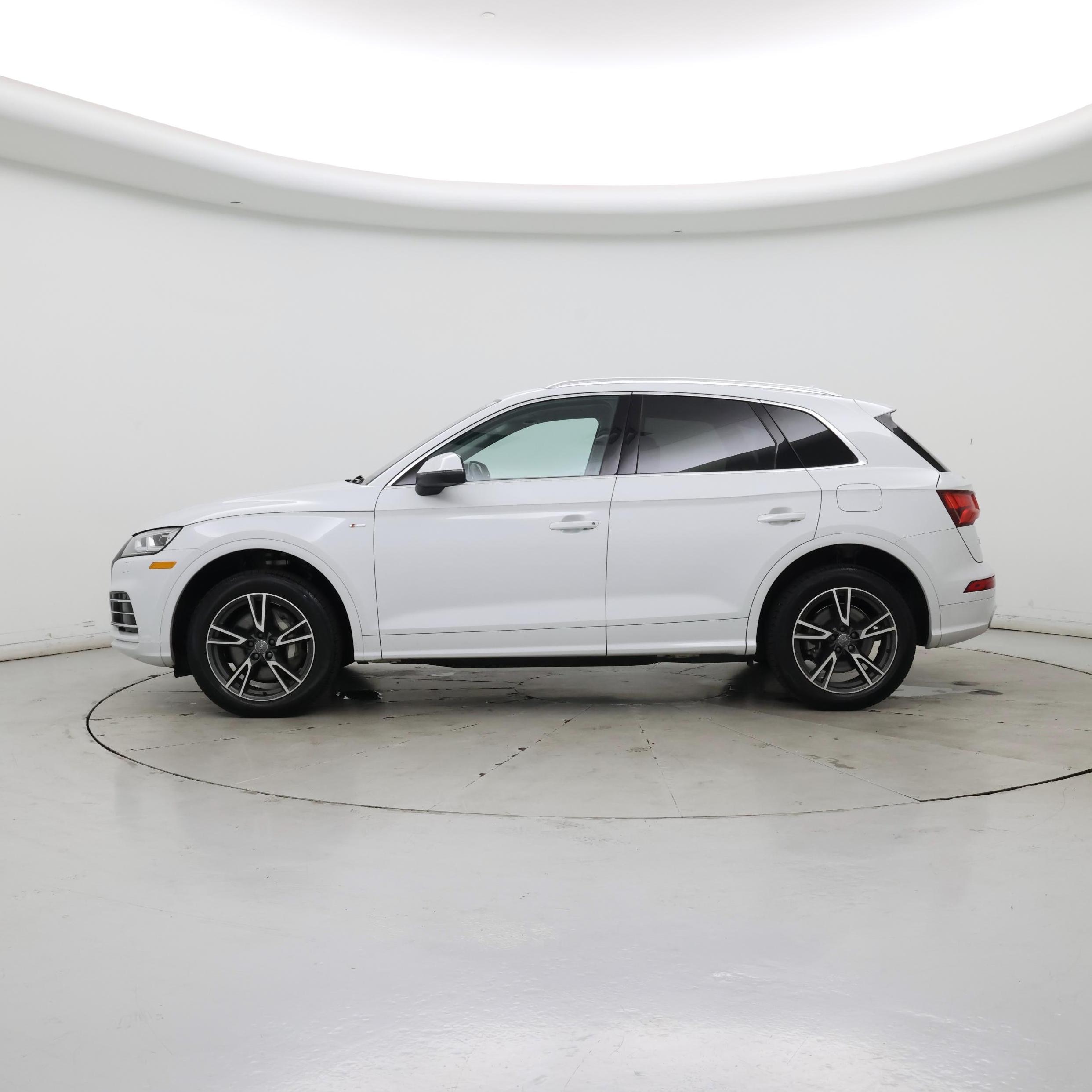 Thumbnail: 2020 Audi Q5 - 3