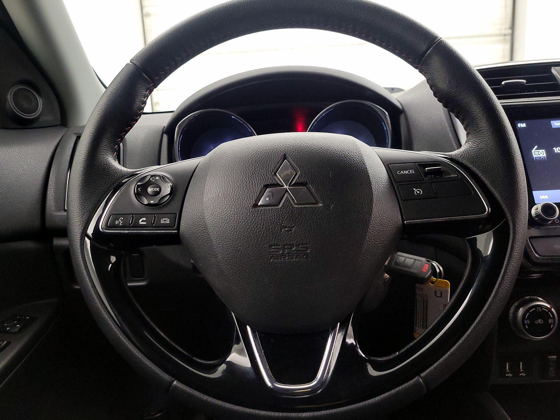 Thumbnail: 2023 Mitsubishi Outlander Sport - 10