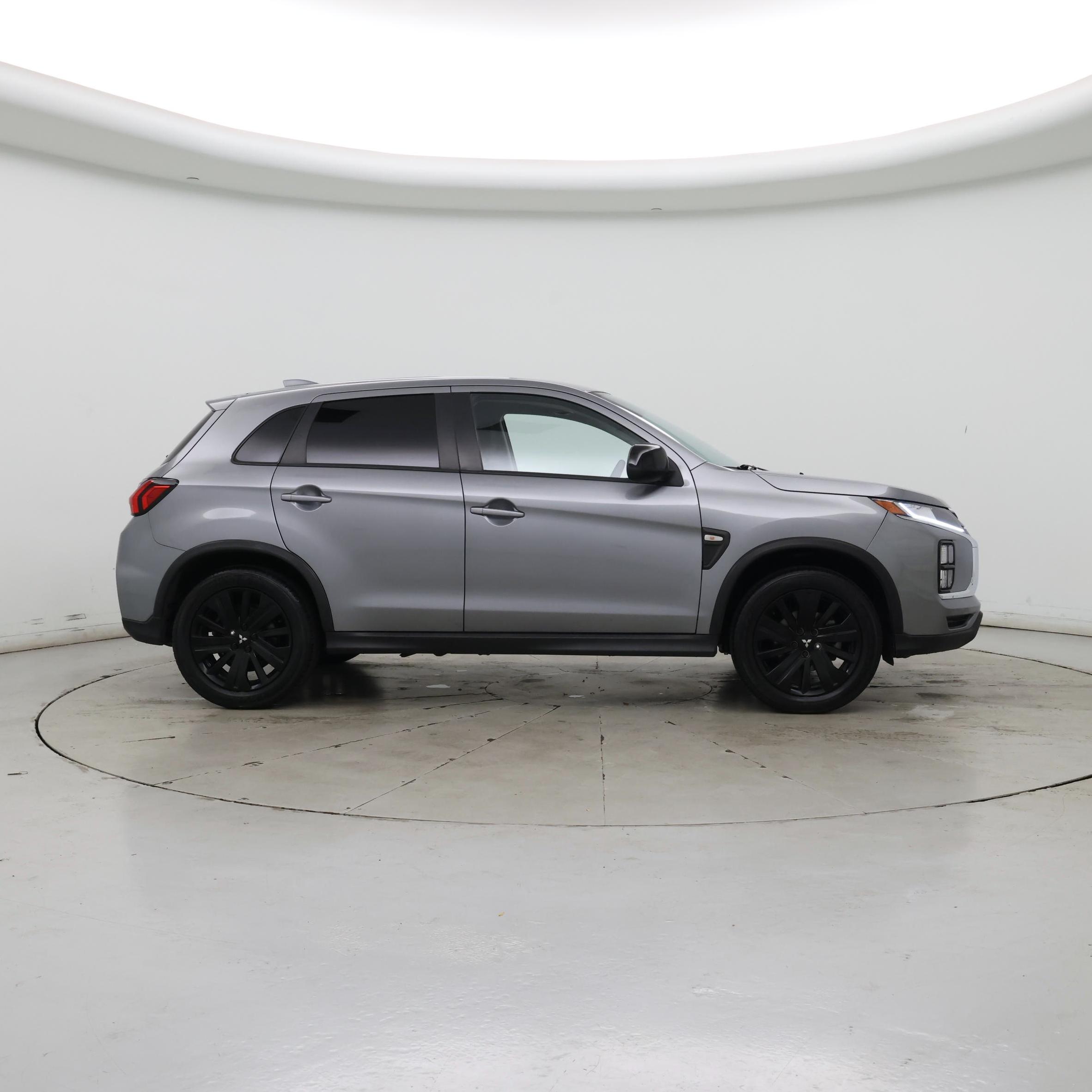 Thumbnail: 2023 Mitsubishi Outlander Sport - 7