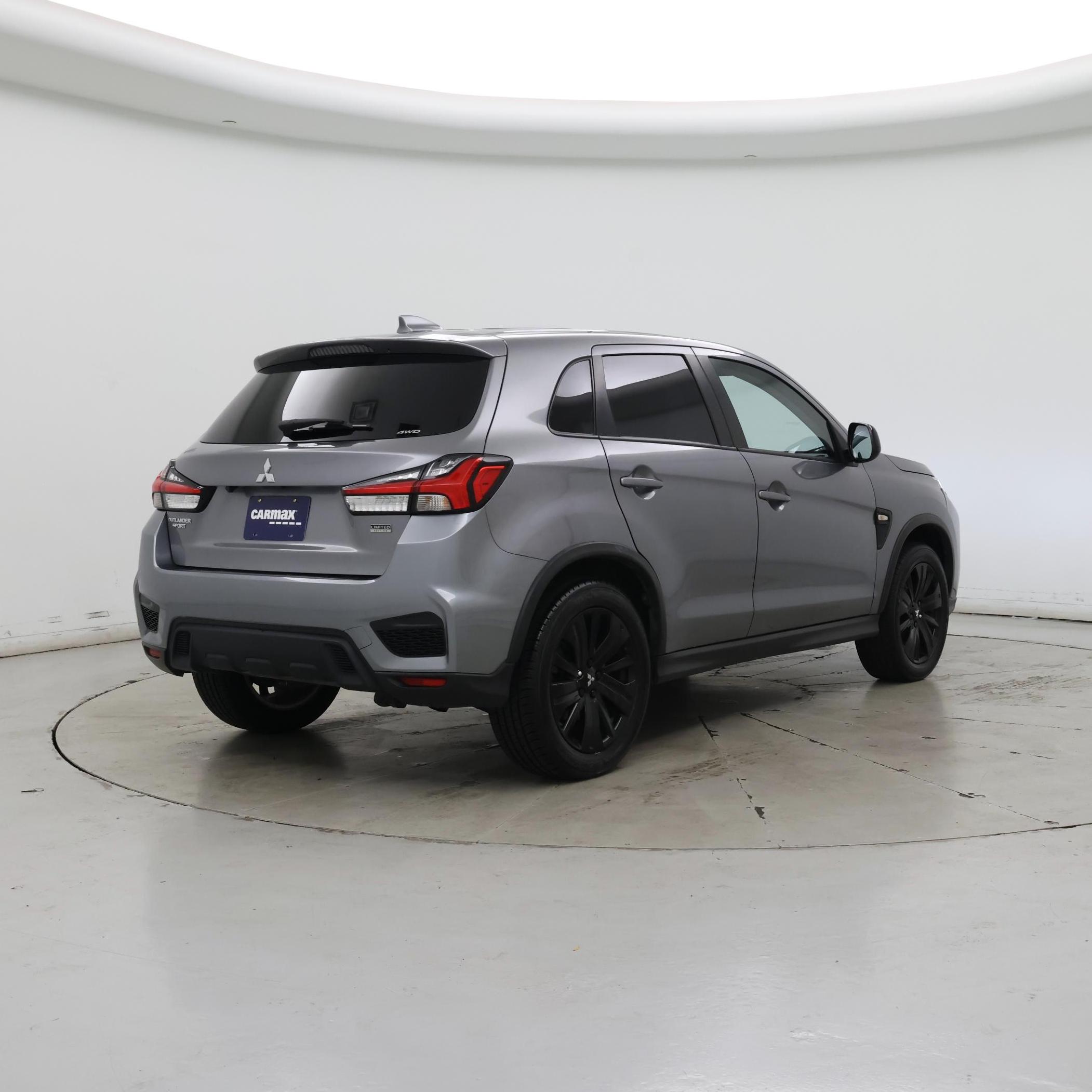 Thumbnail: 2023 Mitsubishi Outlander Sport - 8