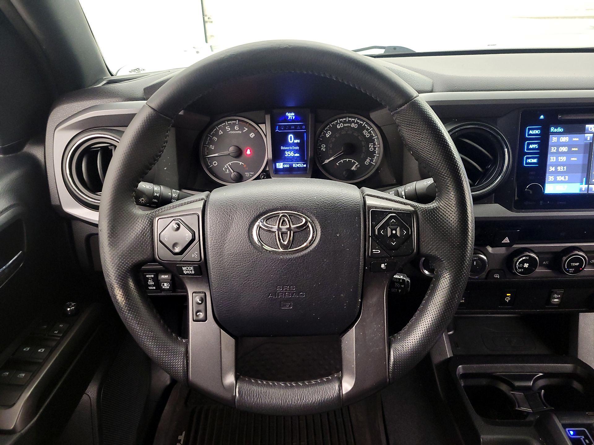 Thumbnail: 2017 Toyota Tacoma - 10