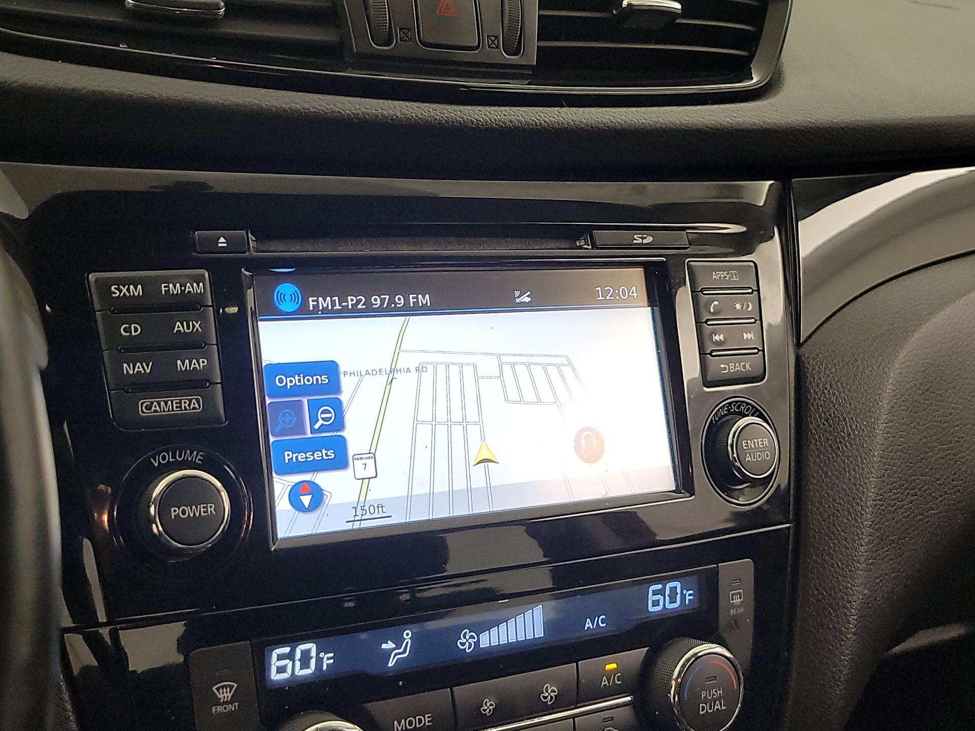 Thumbnail: 2018 Nissan Rogue Sport - 14