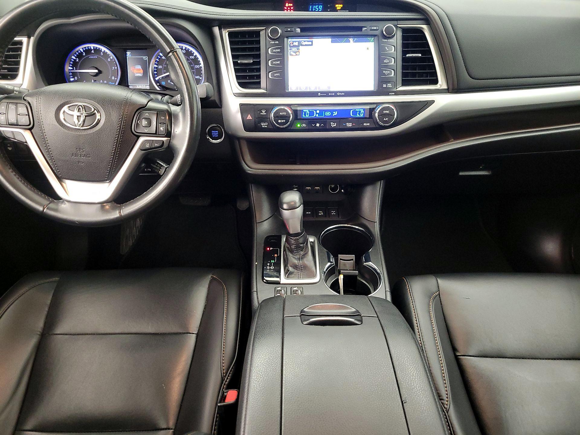 Thumbnail: 2019 Toyota Highlander - 9