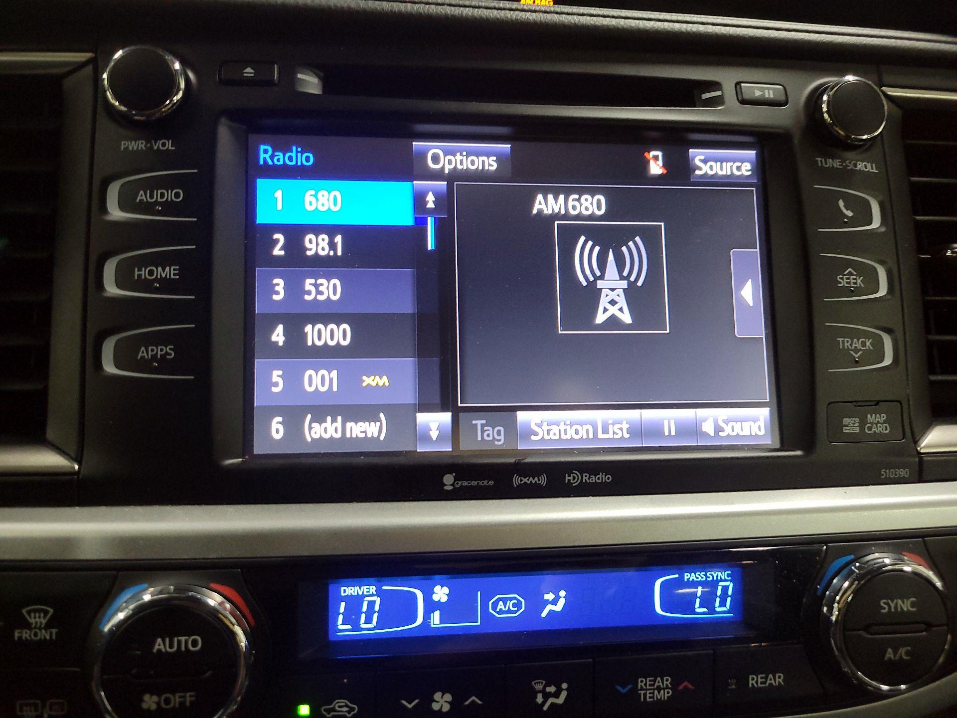 Thumbnail: 2019 Toyota Highlander - 16