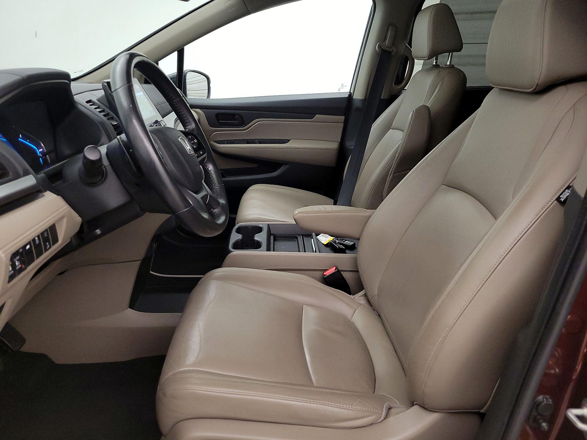 Thumbnail: 2019 Honda Odyssey - 11