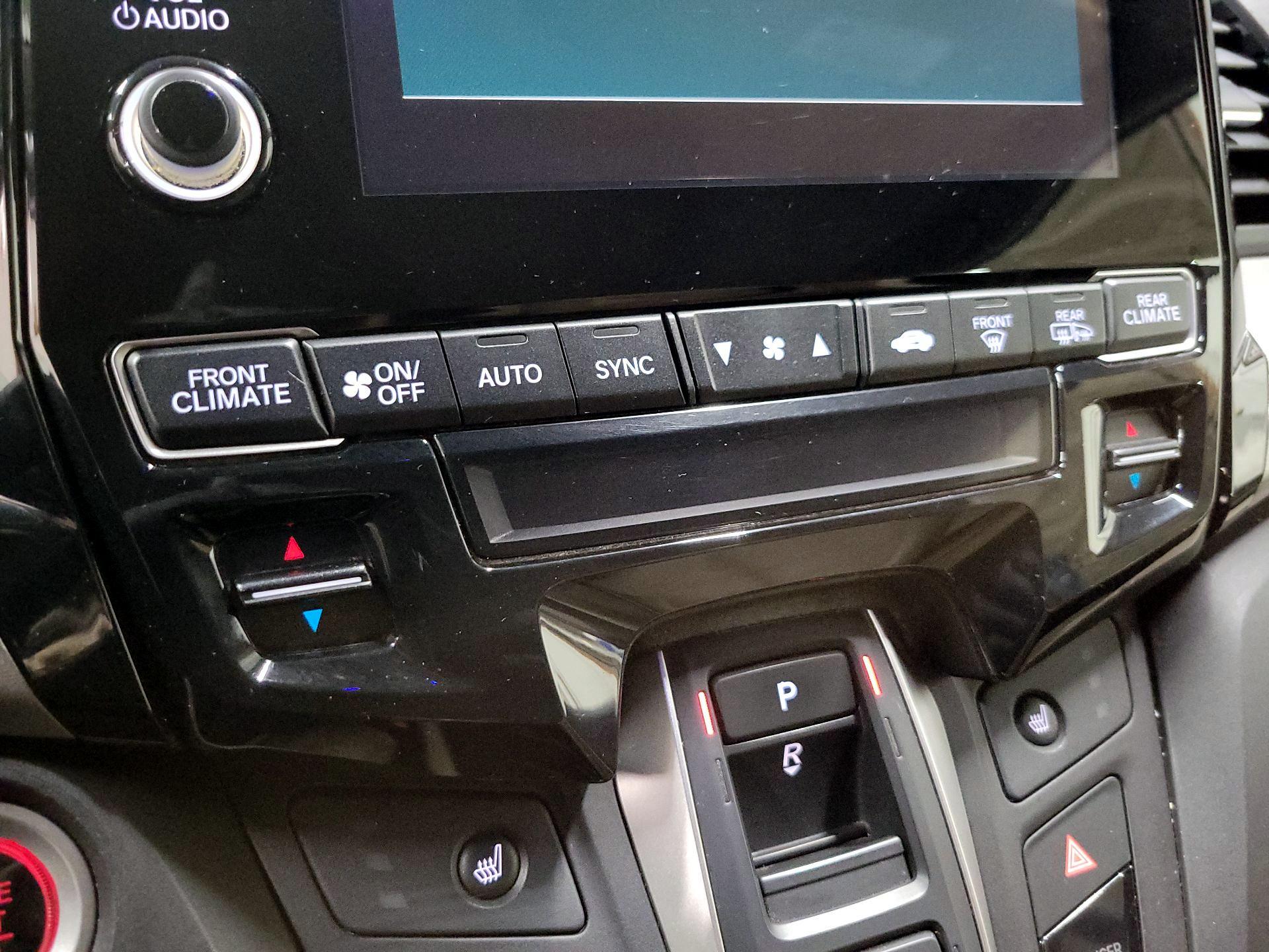 Thumbnail: 2019 Honda Odyssey - 17